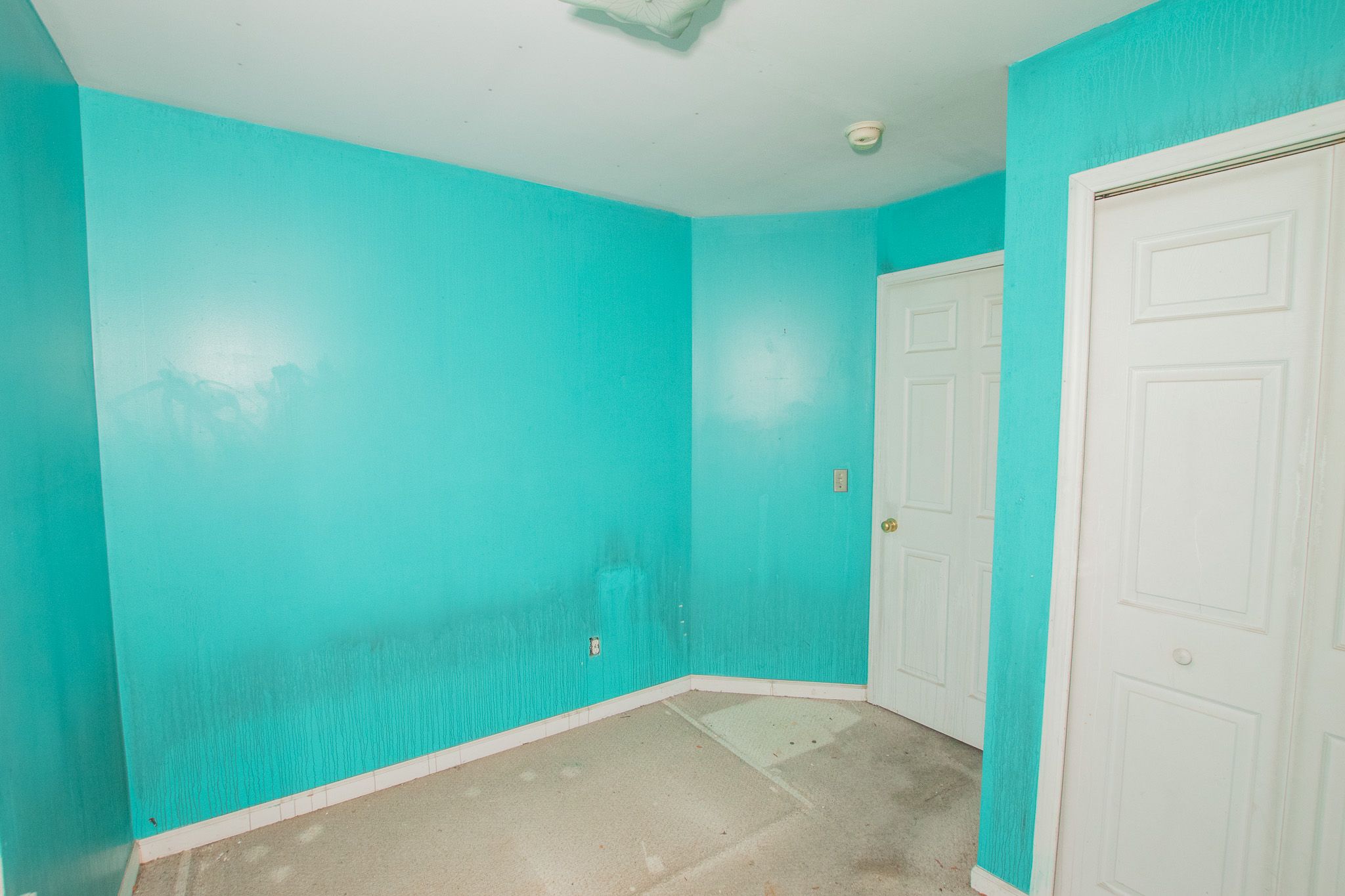 4244 LAKEPOINTE Street