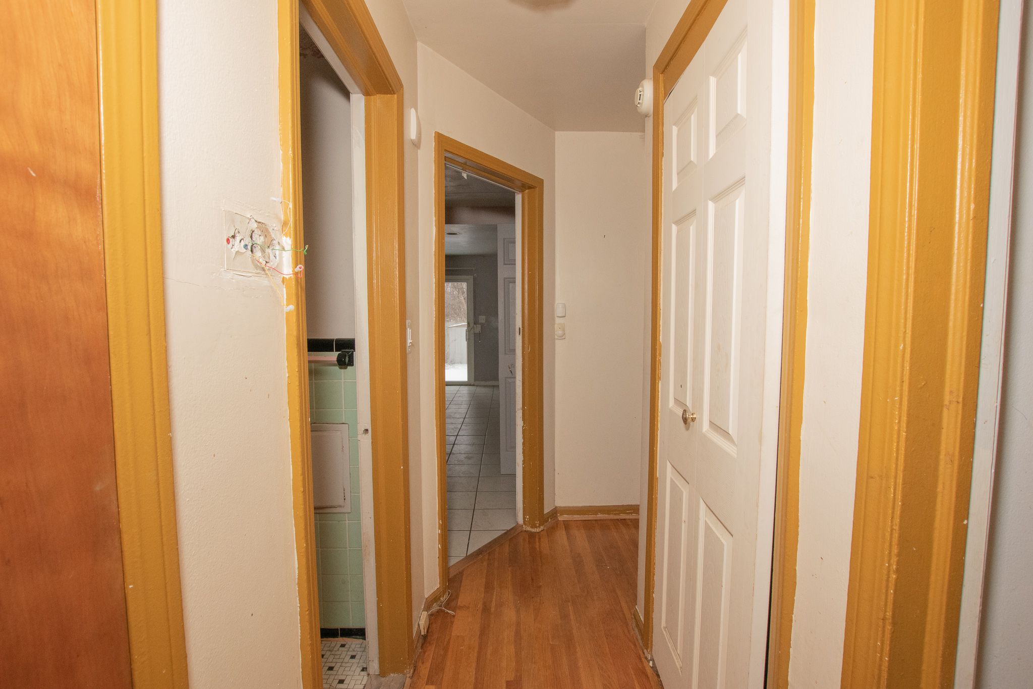 8852 MEMORIAL Avenue