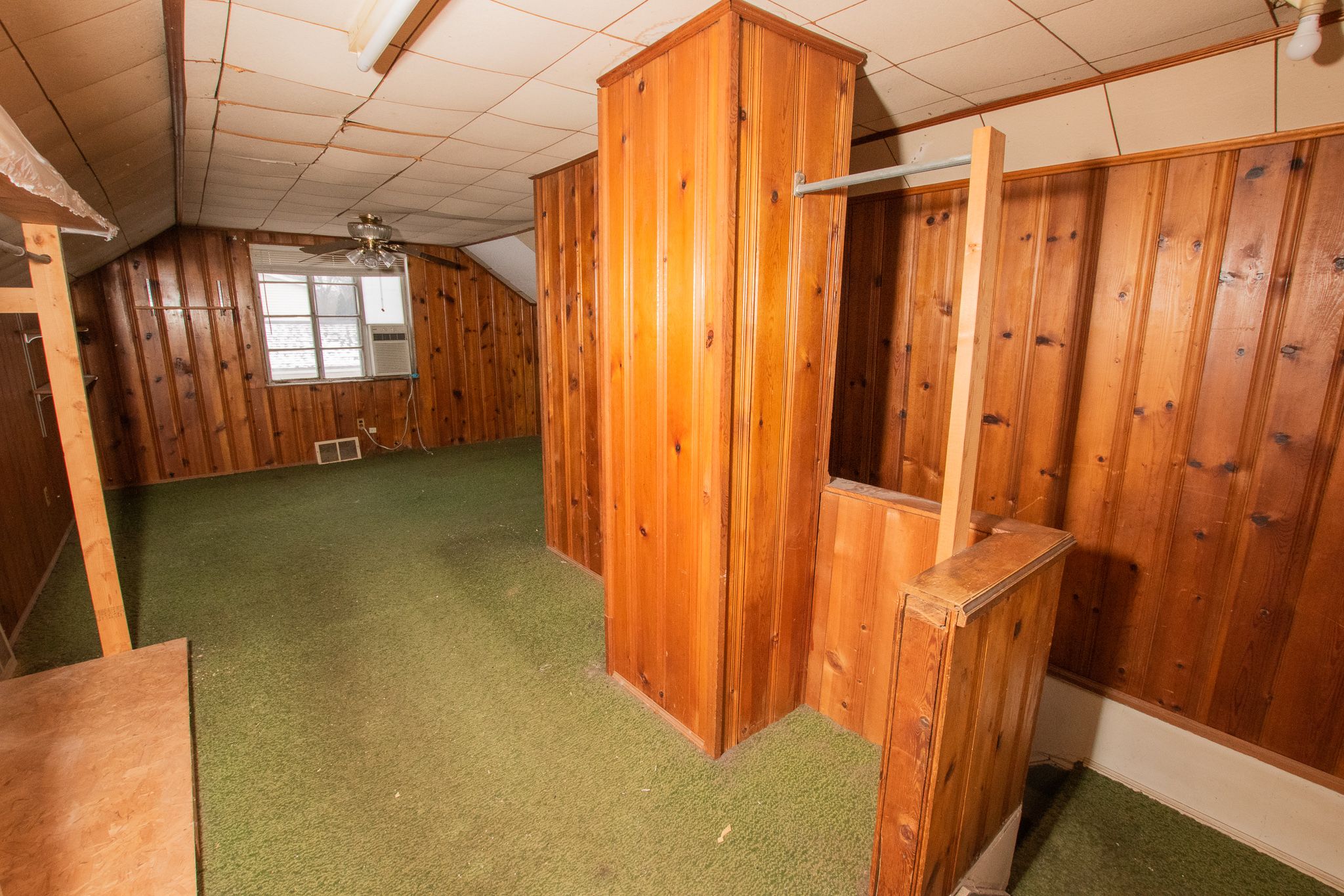 8852 MEMORIAL Avenue