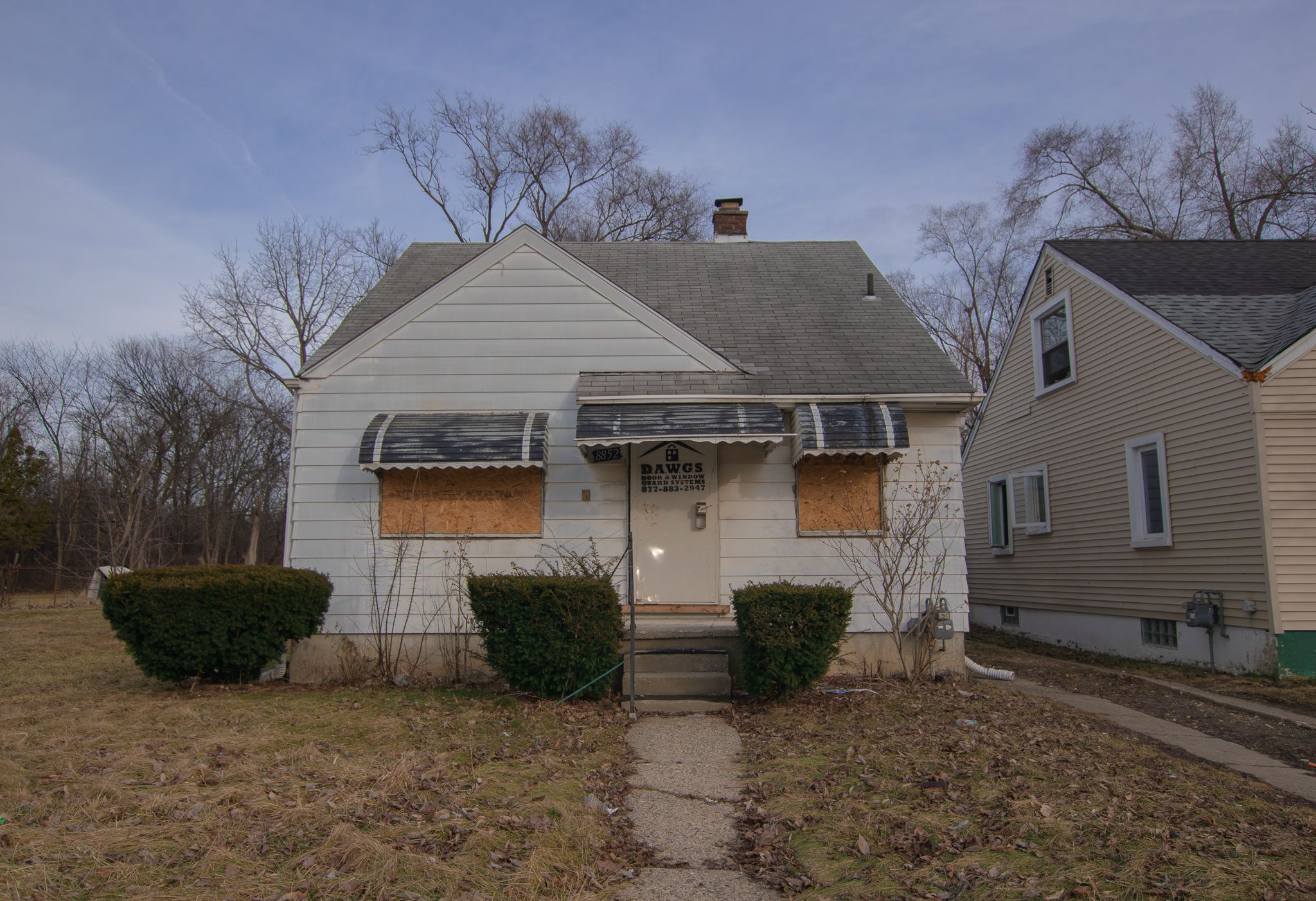 8852 MEMORIAL Avenue