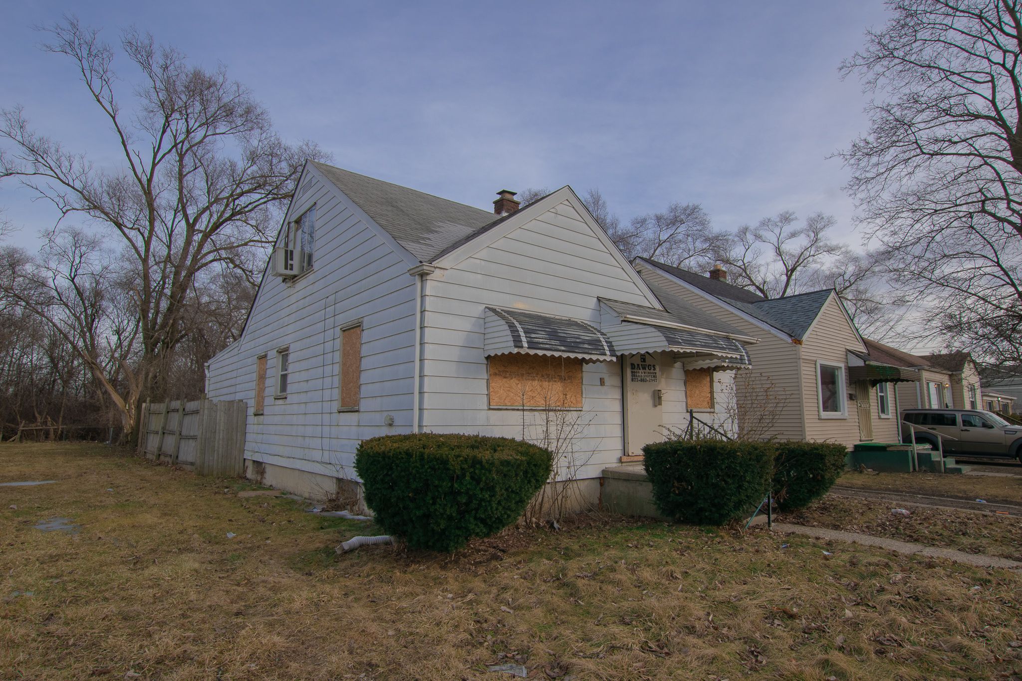 8852 MEMORIAL Avenue