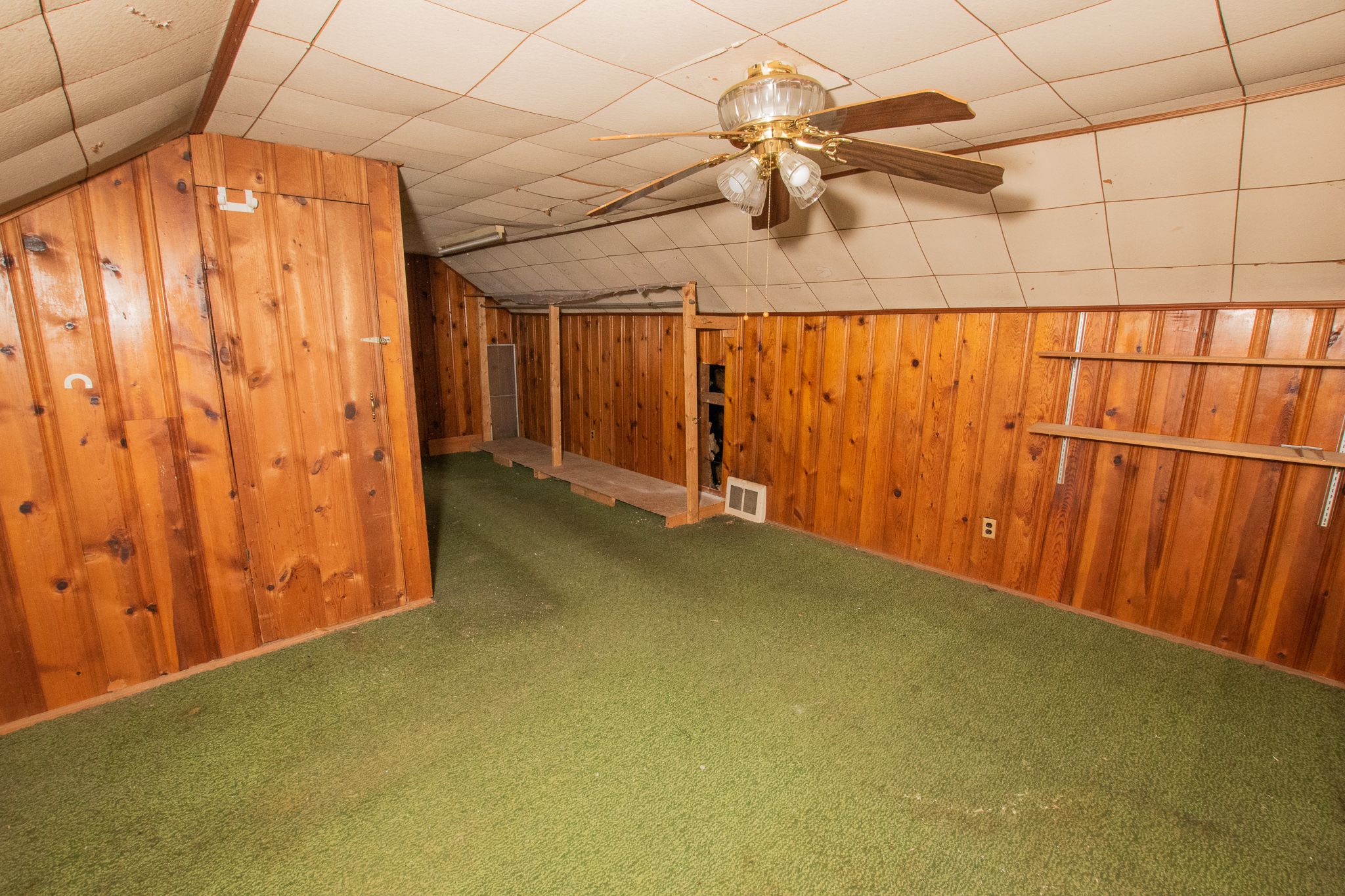 8852 MEMORIAL Avenue