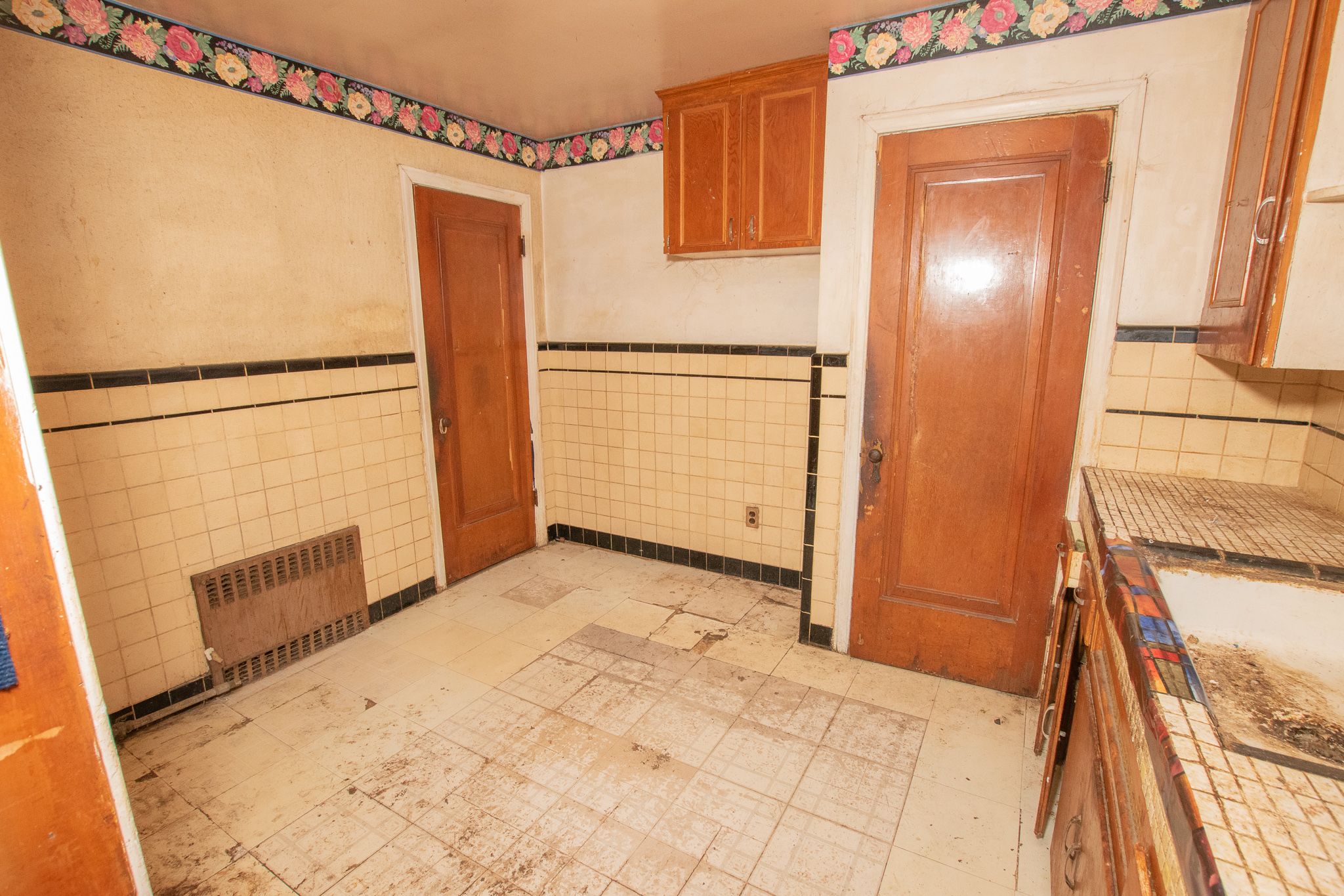 10859 STRATMAN Street