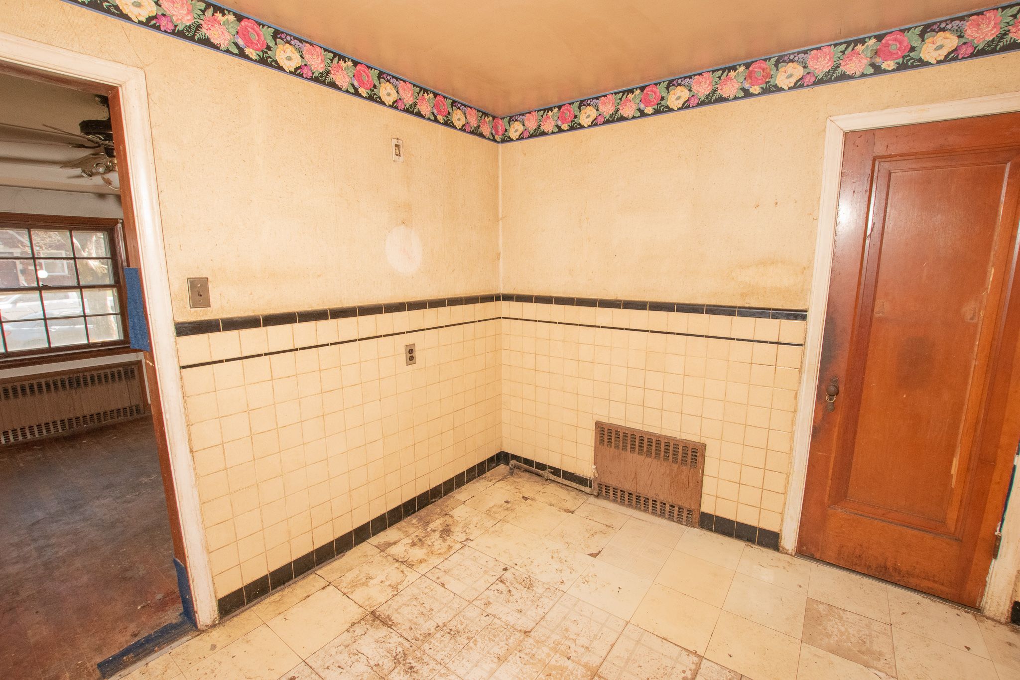 10859 STRATMAN Street