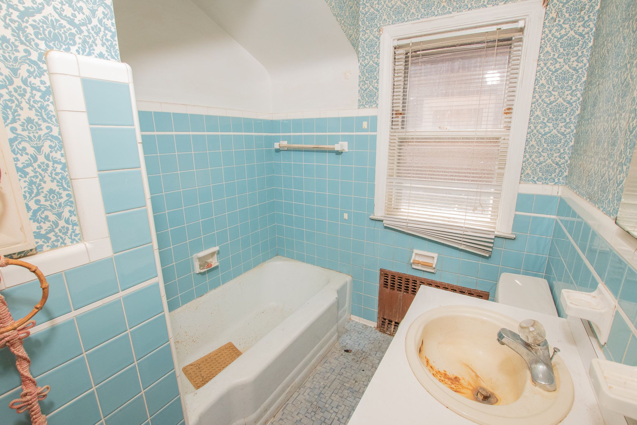 10859 STRATMAN Street