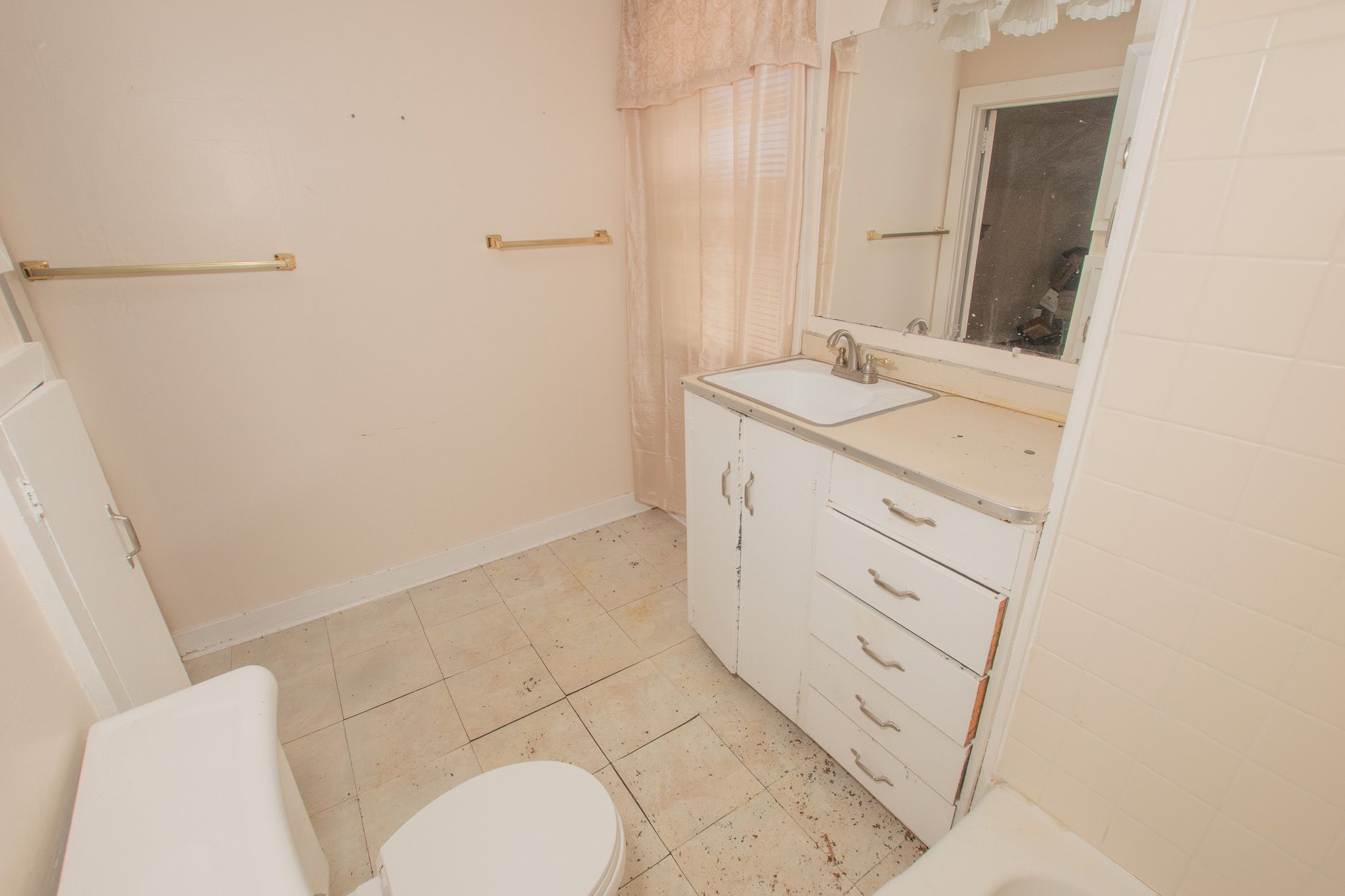 13918 INDIANA Street