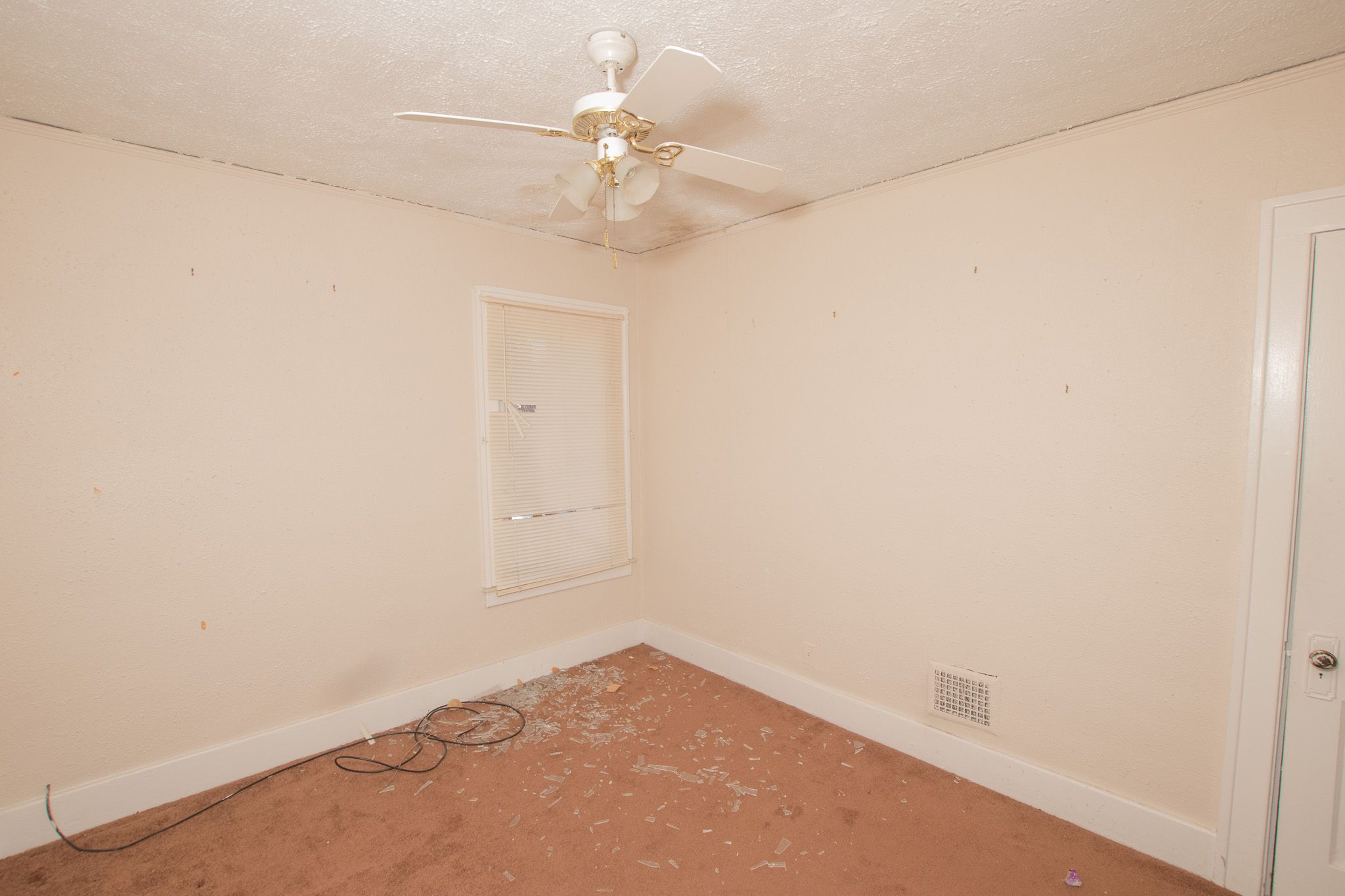 13918 INDIANA Street