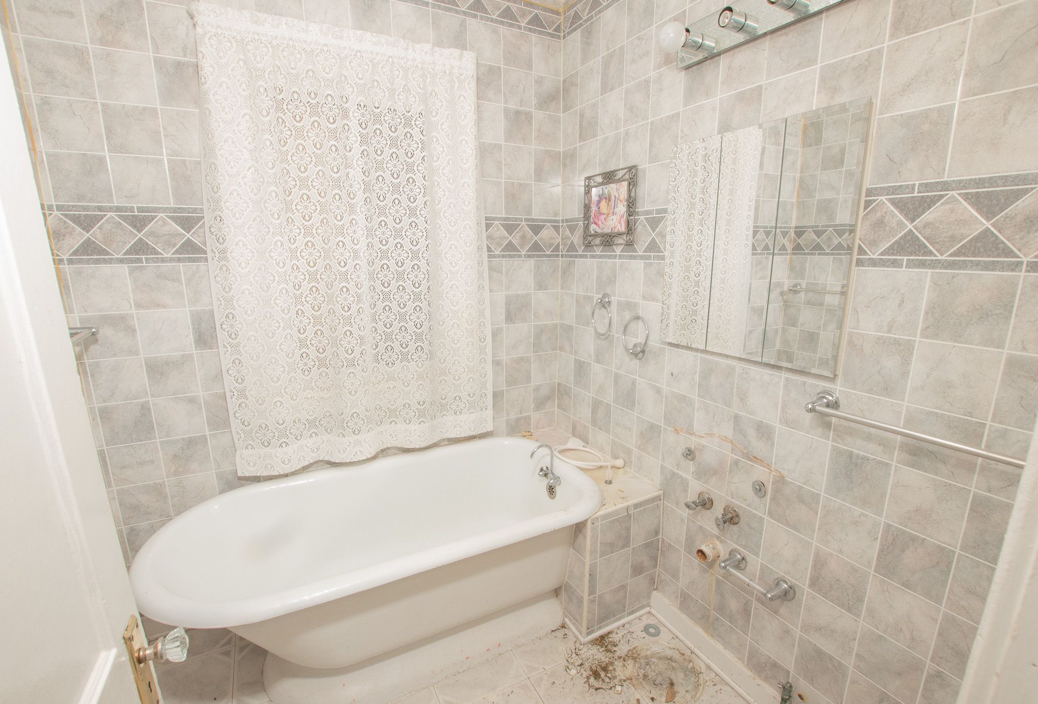 13918 INDIANA Street