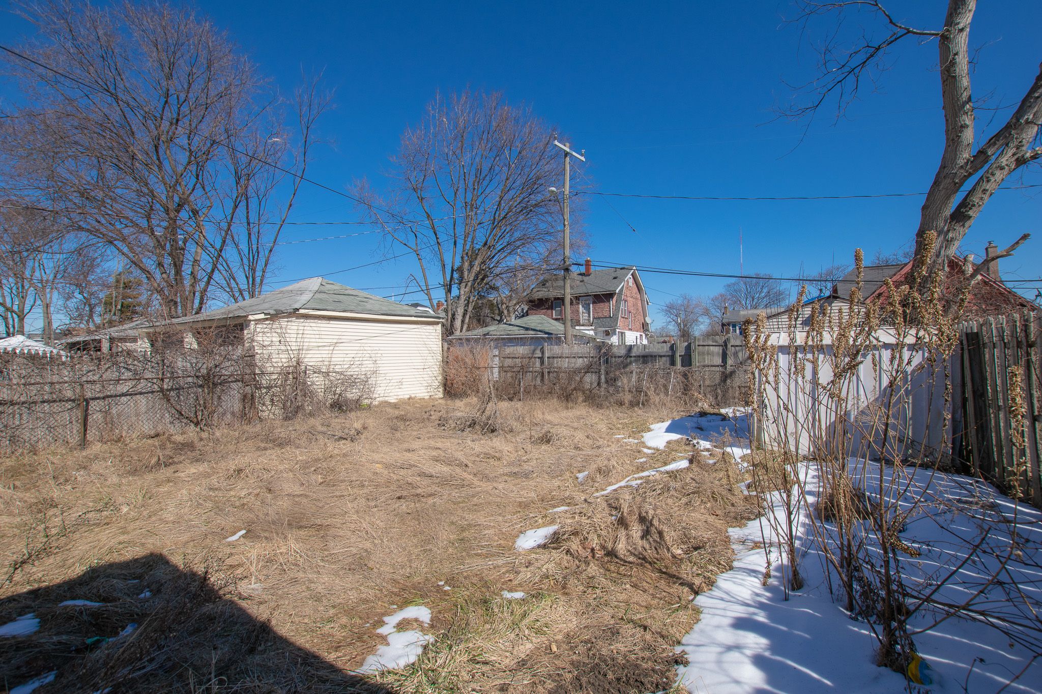 13918 INDIANA Street