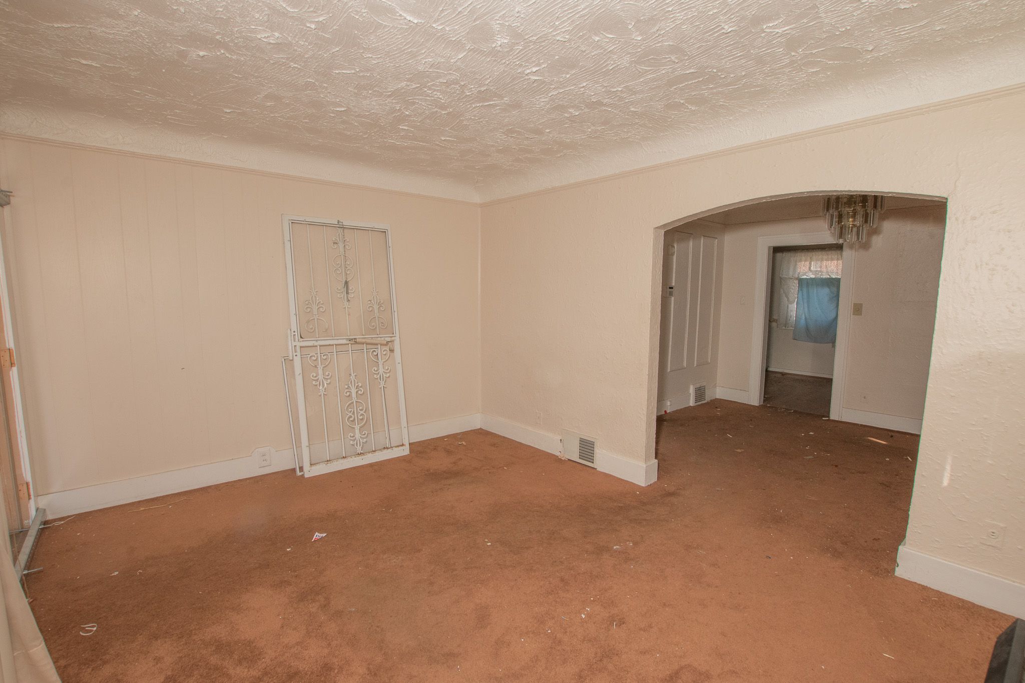 13918 INDIANA Street