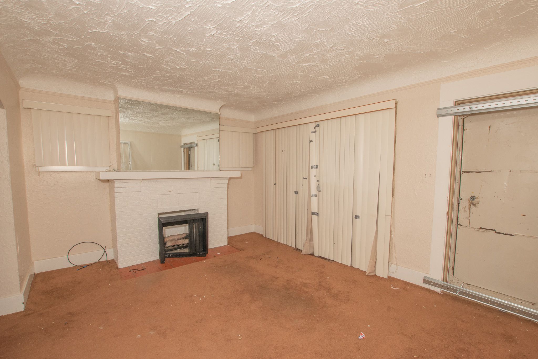 13918 INDIANA Street