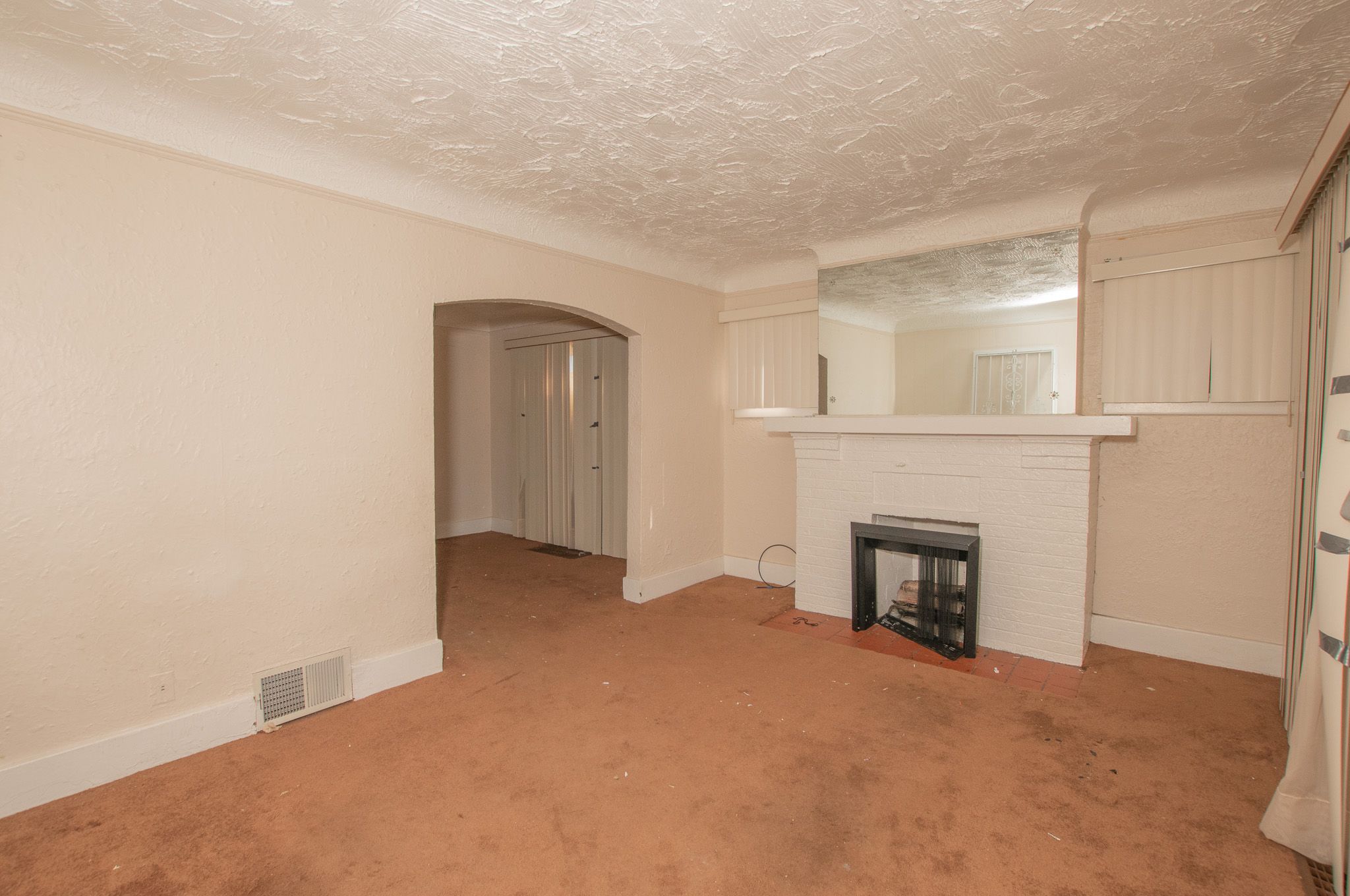 13918 INDIANA Street