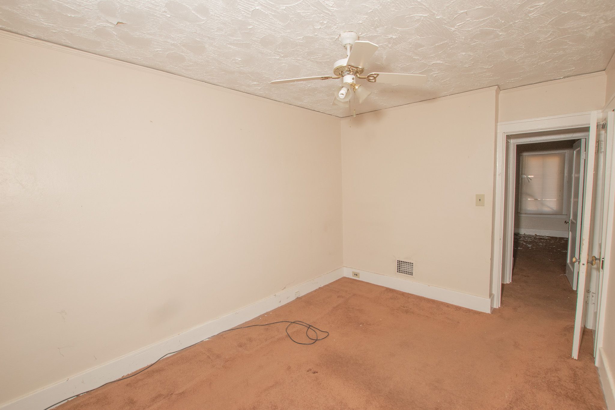 13918 INDIANA Street