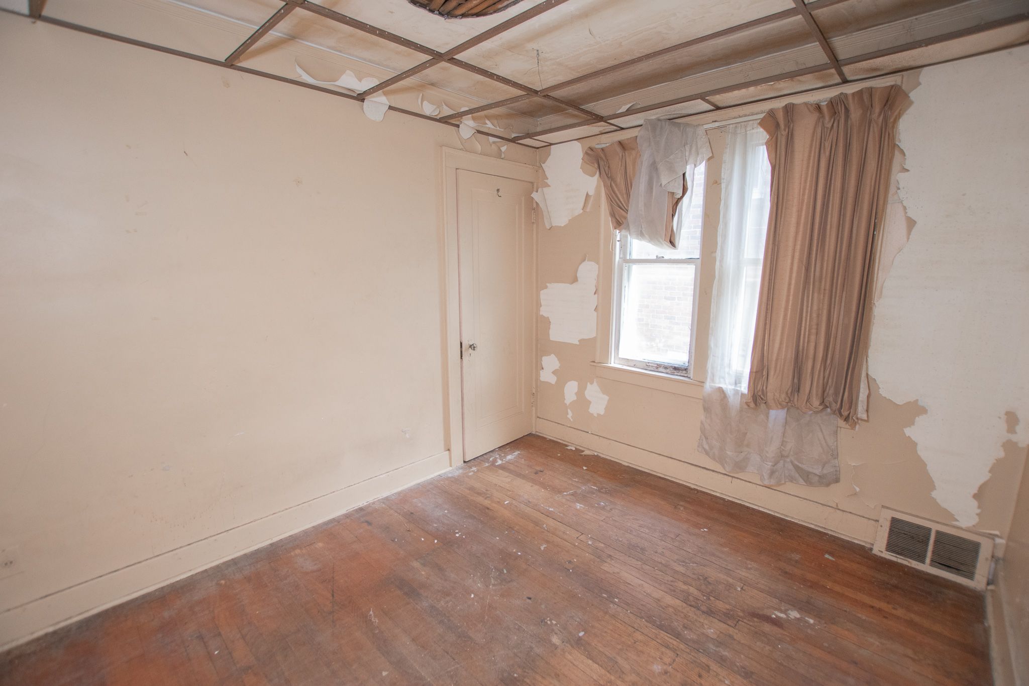 13535 SAINT MARYS Street