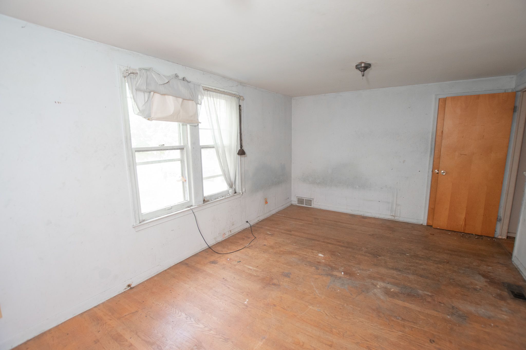 13535 SAINT MARYS Street