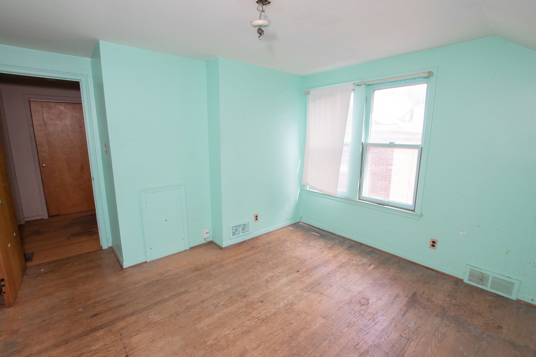 13535 SAINT MARYS Street