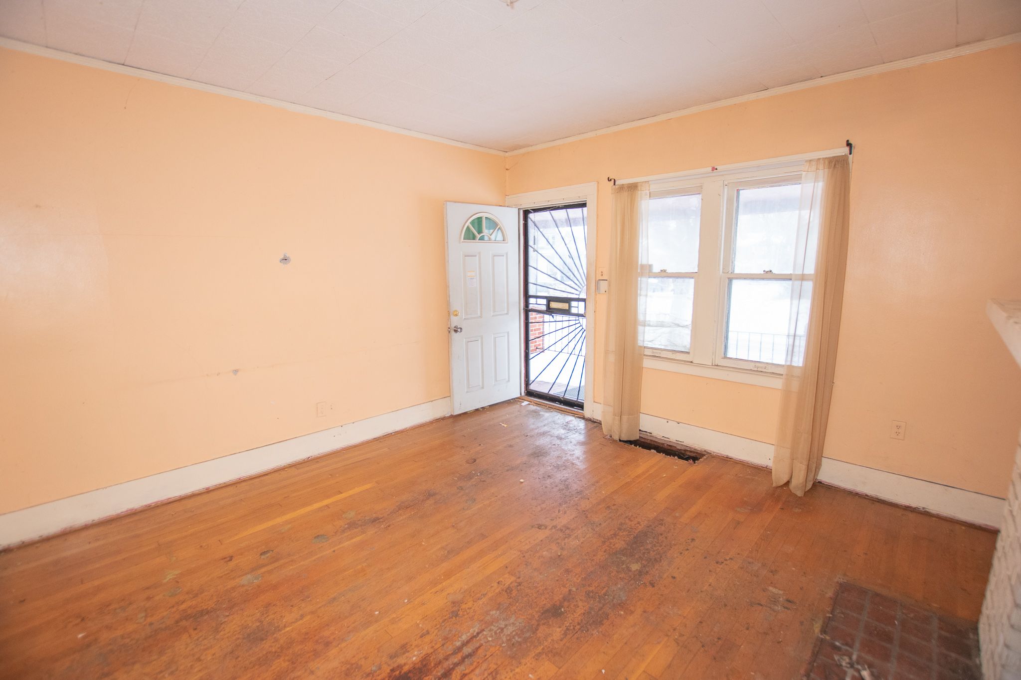 16135 SANTA ROSA Drive