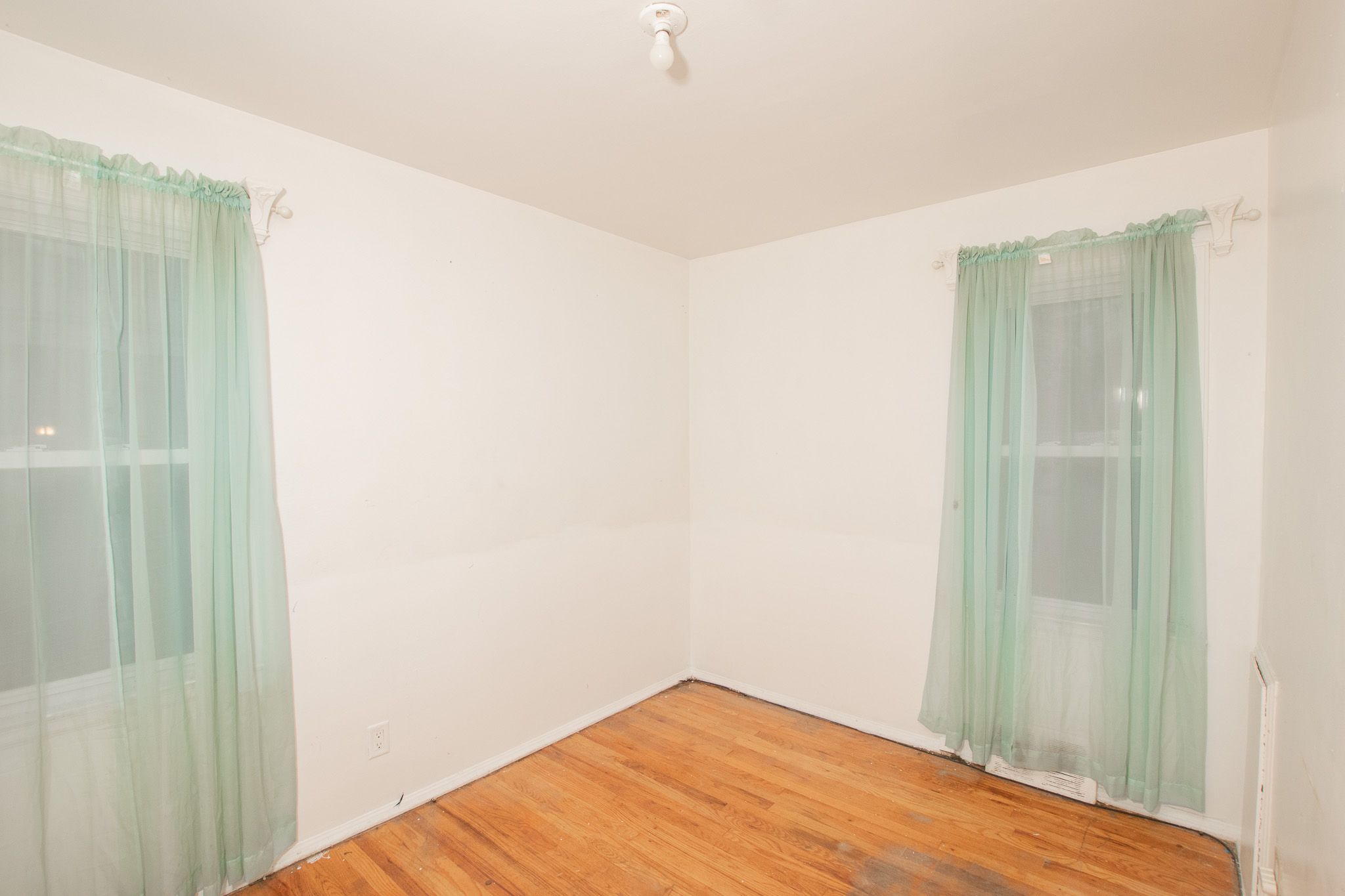 12622 RIVERVIEW Street