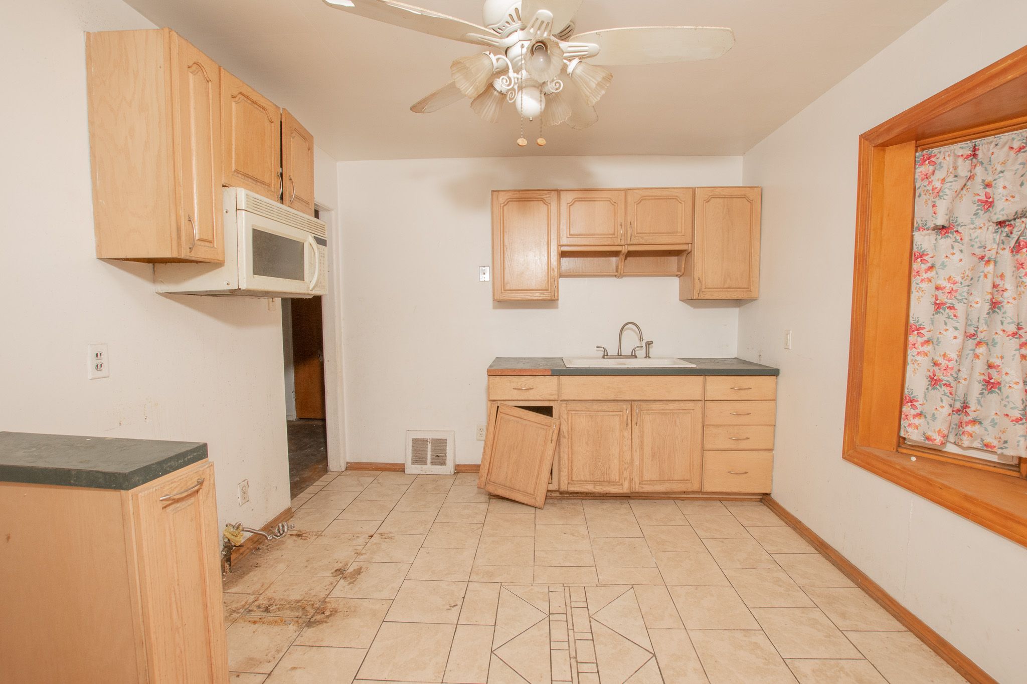 12622 RIVERVIEW Street