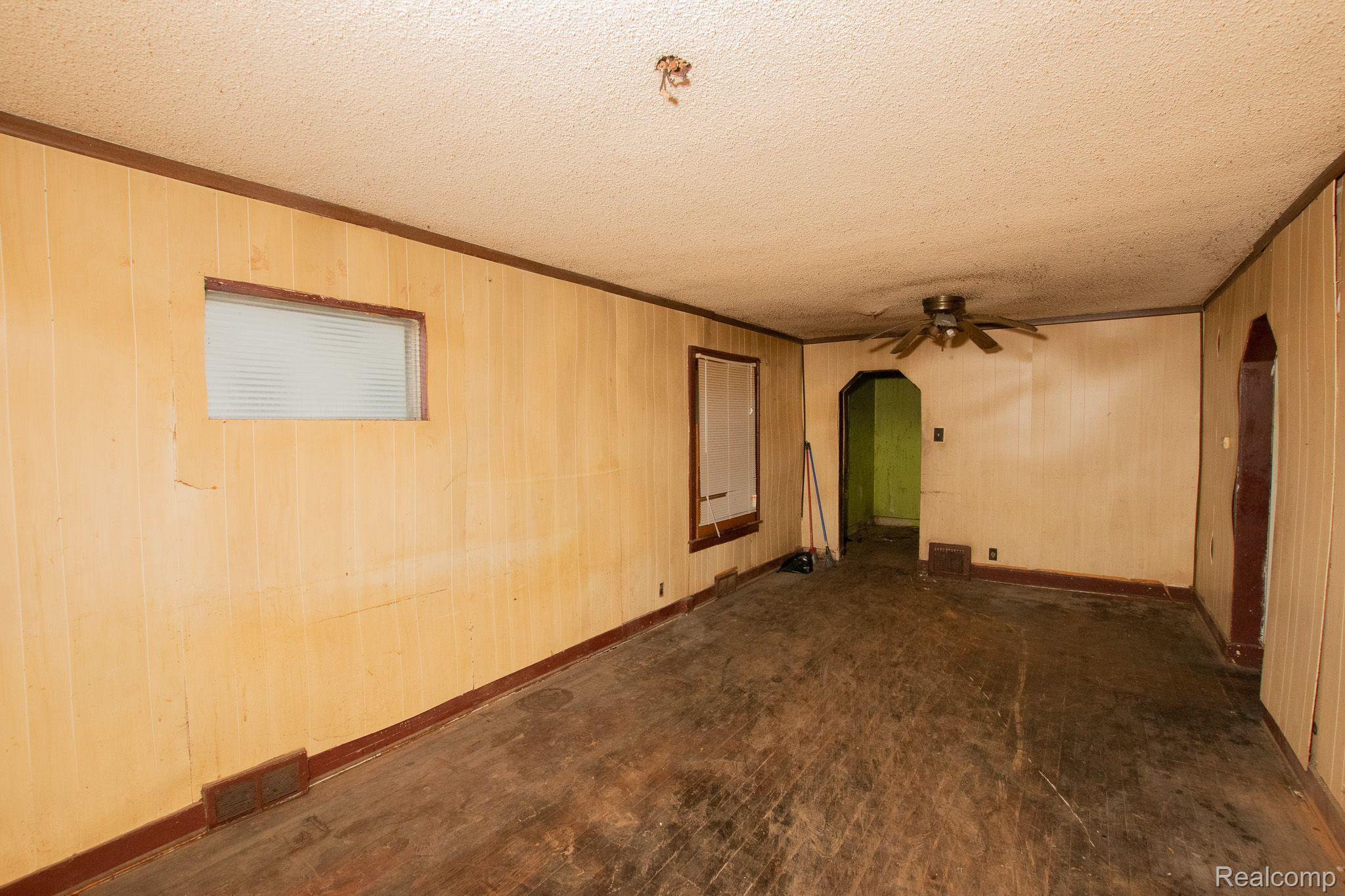 18079 CARDONI Street