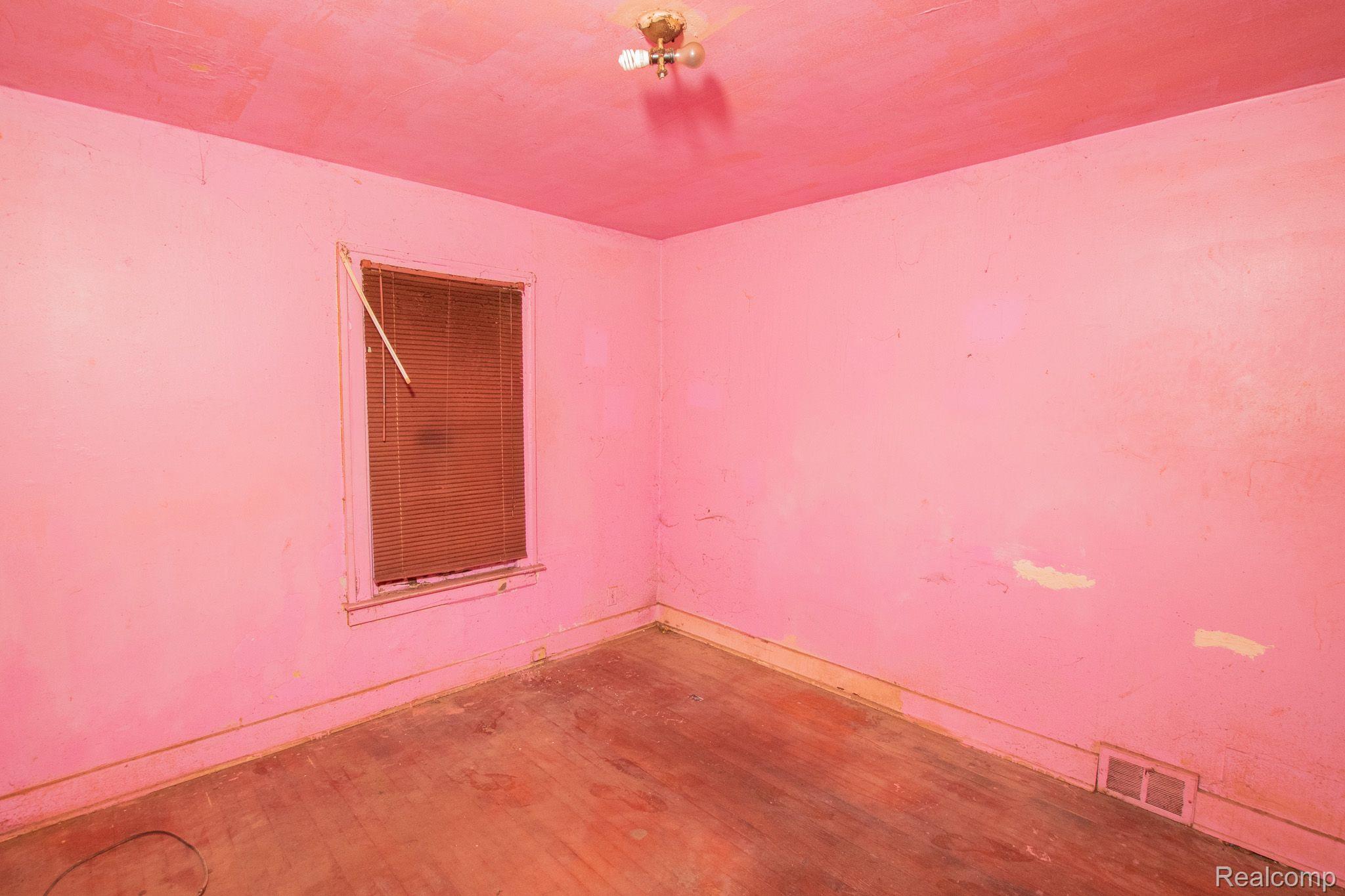 18079 CARDONI Street