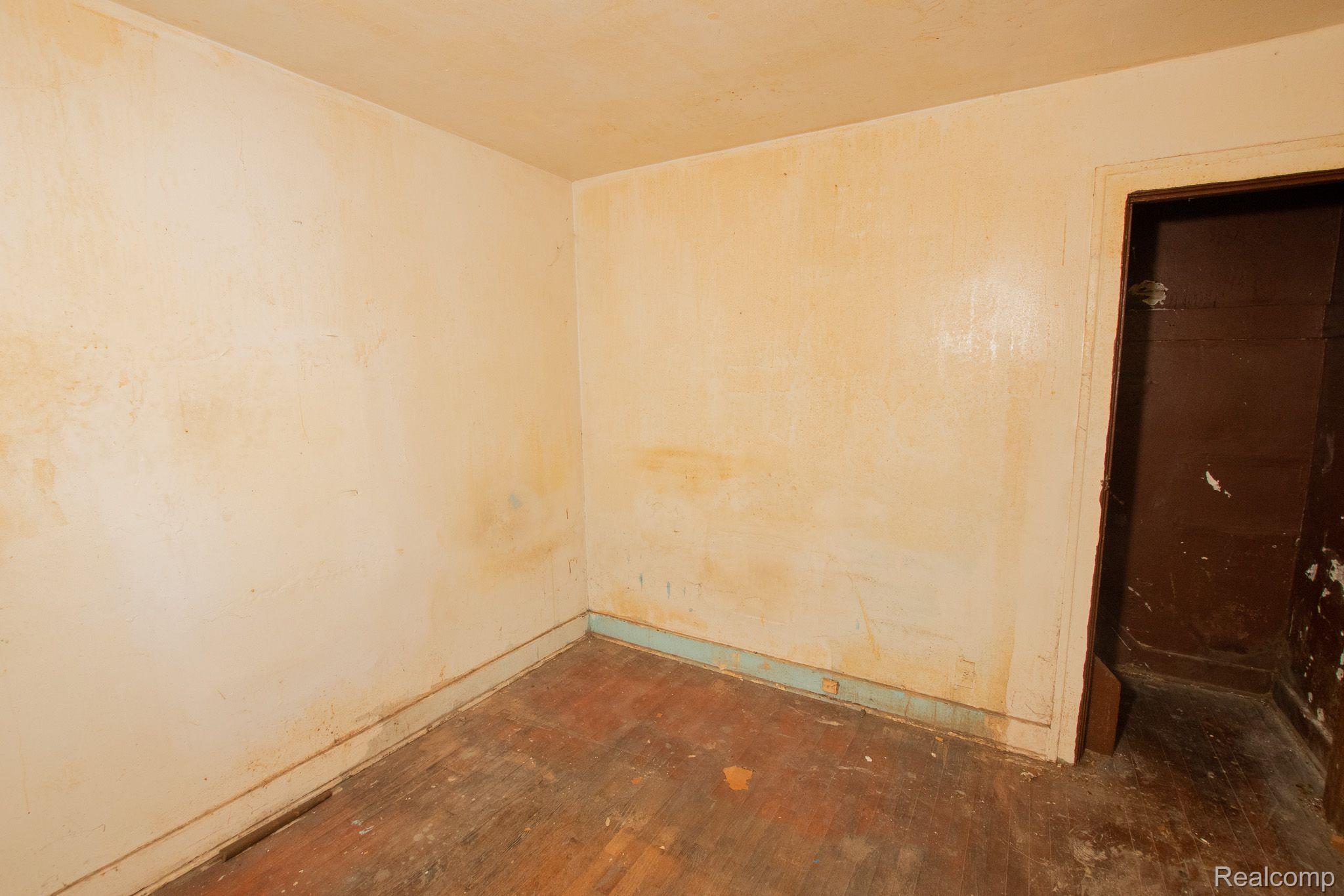 18079 CARDONI Street