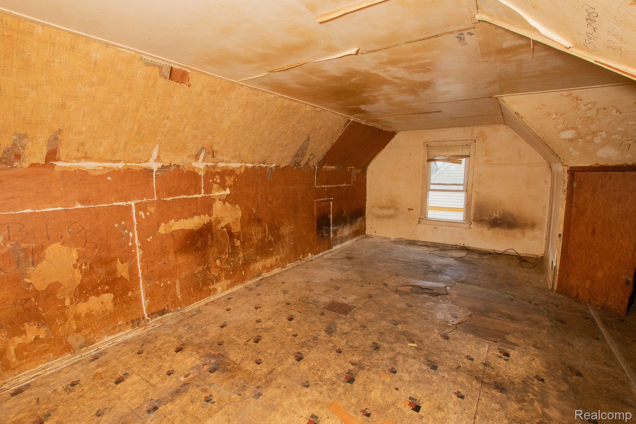 18079 CARDONI Street