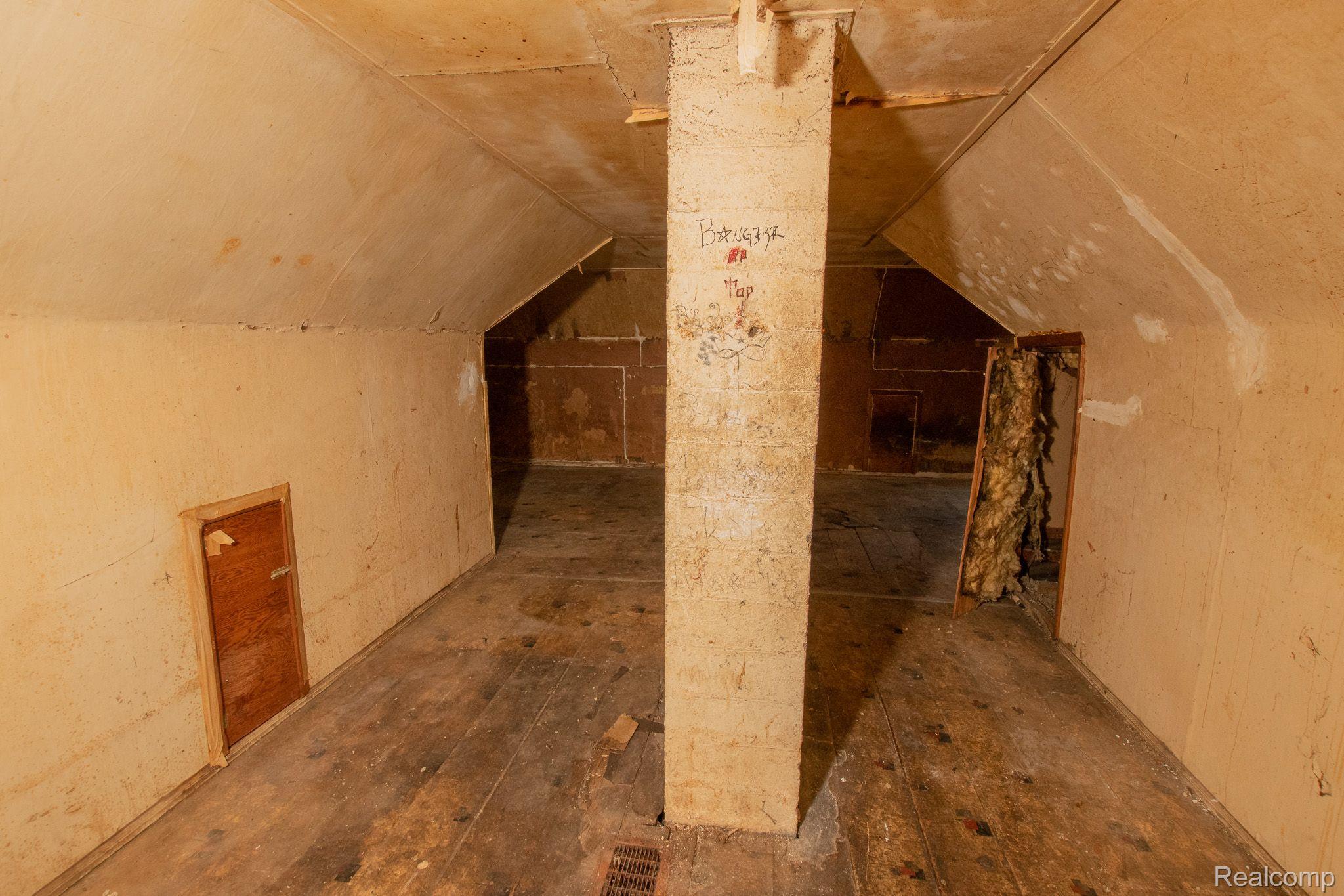 18079 CARDONI Street