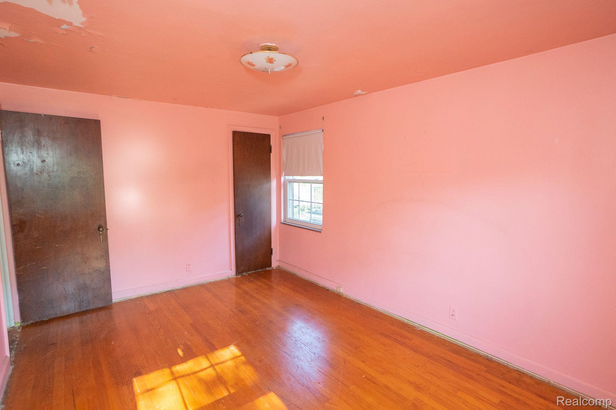 18118 SORRENTO Street