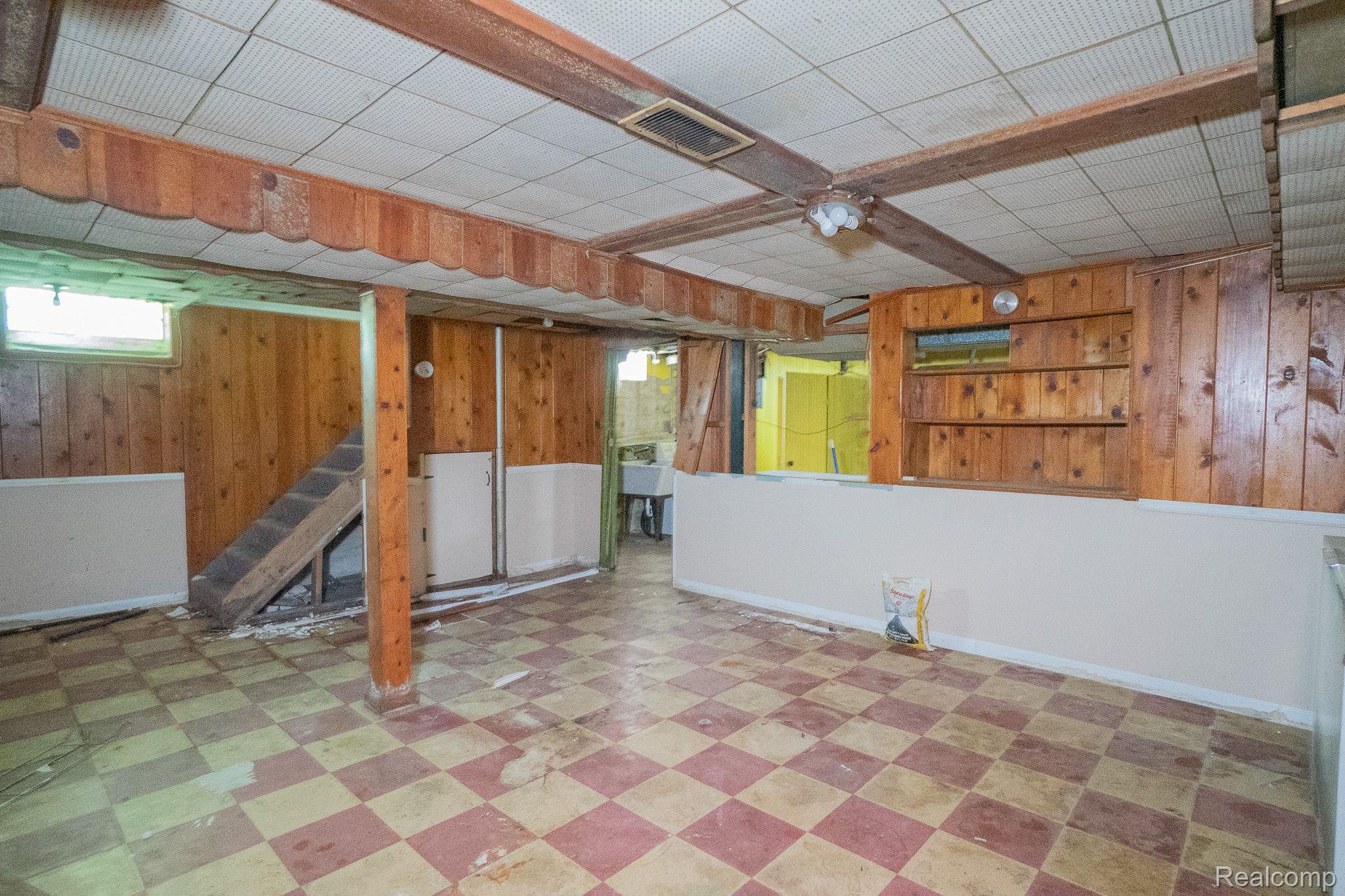 18118 SORRENTO Street