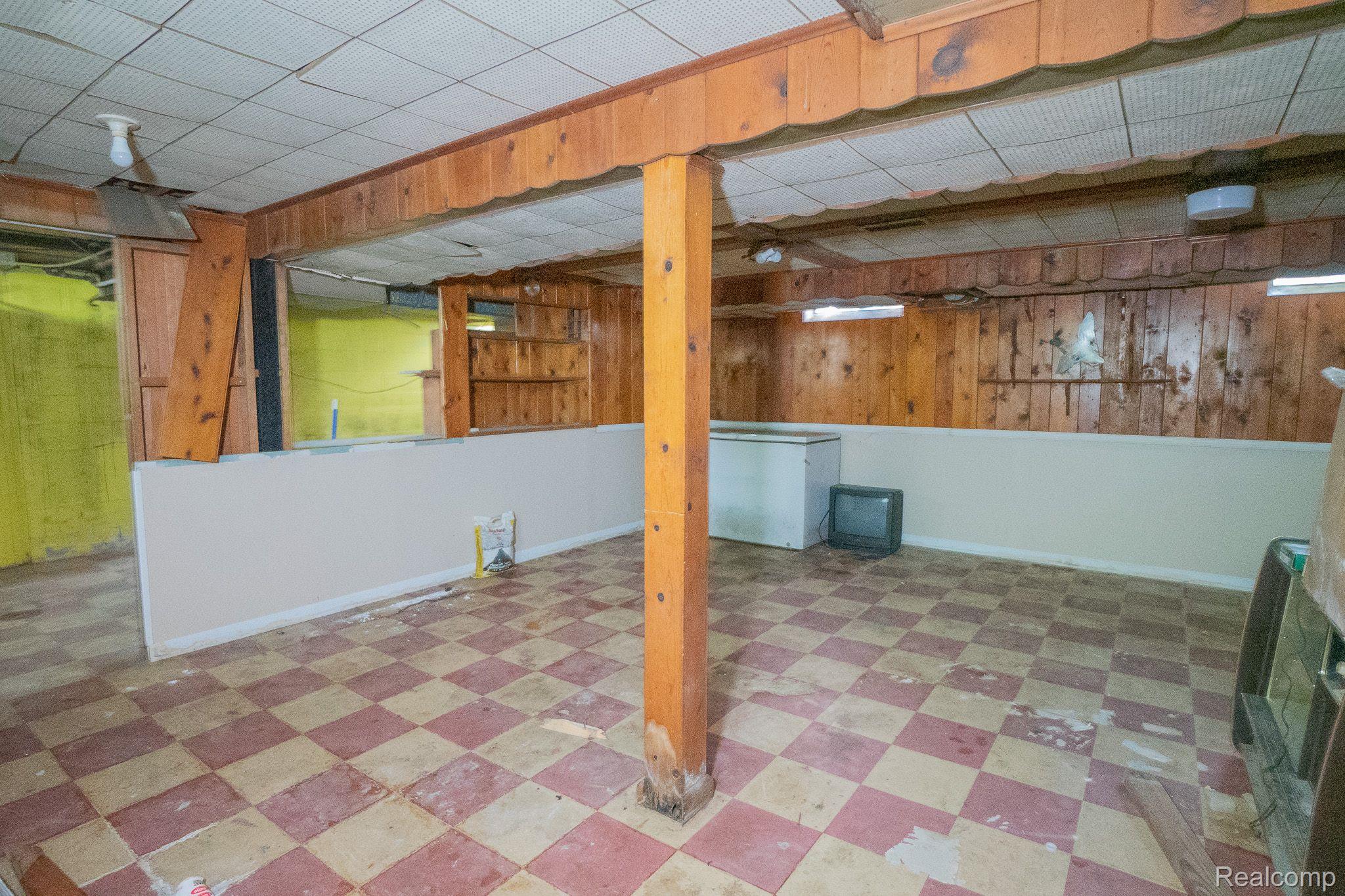 18118 SORRENTO Street