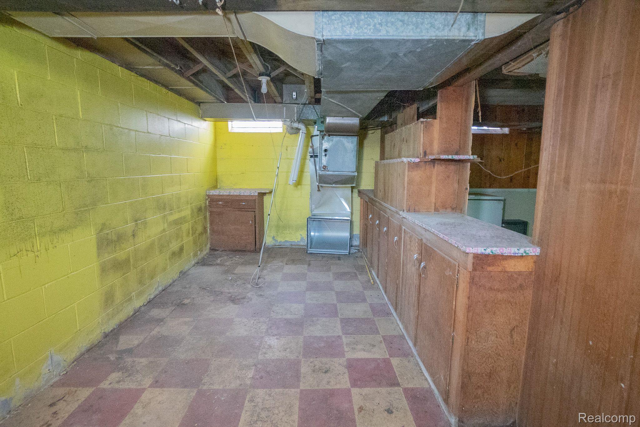 18118 SORRENTO Street