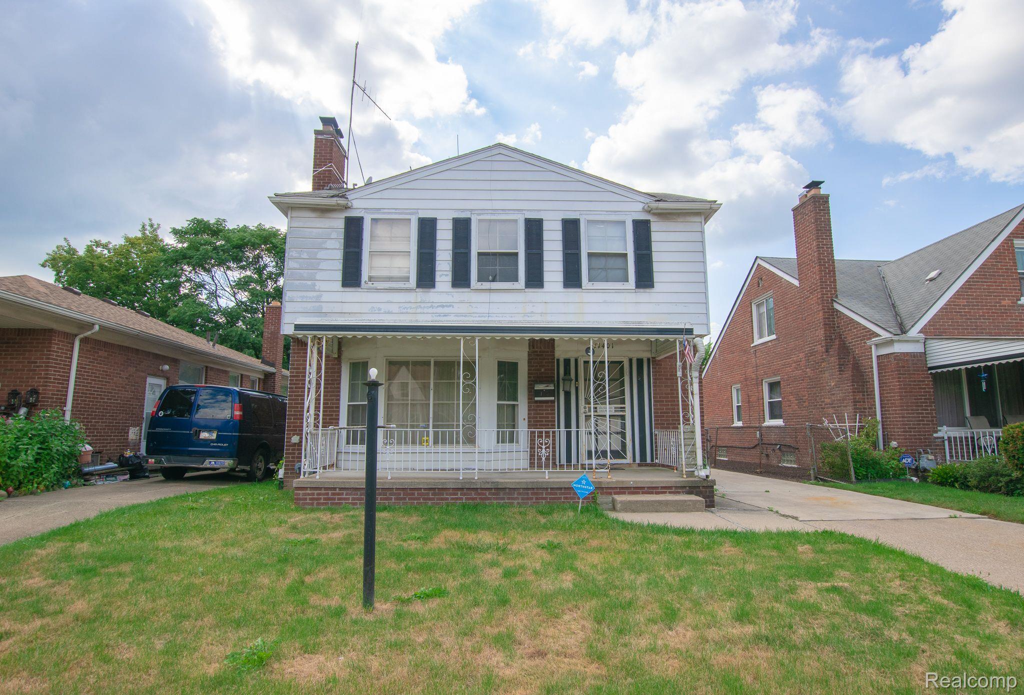 11401 GRANDVILLE Avenue