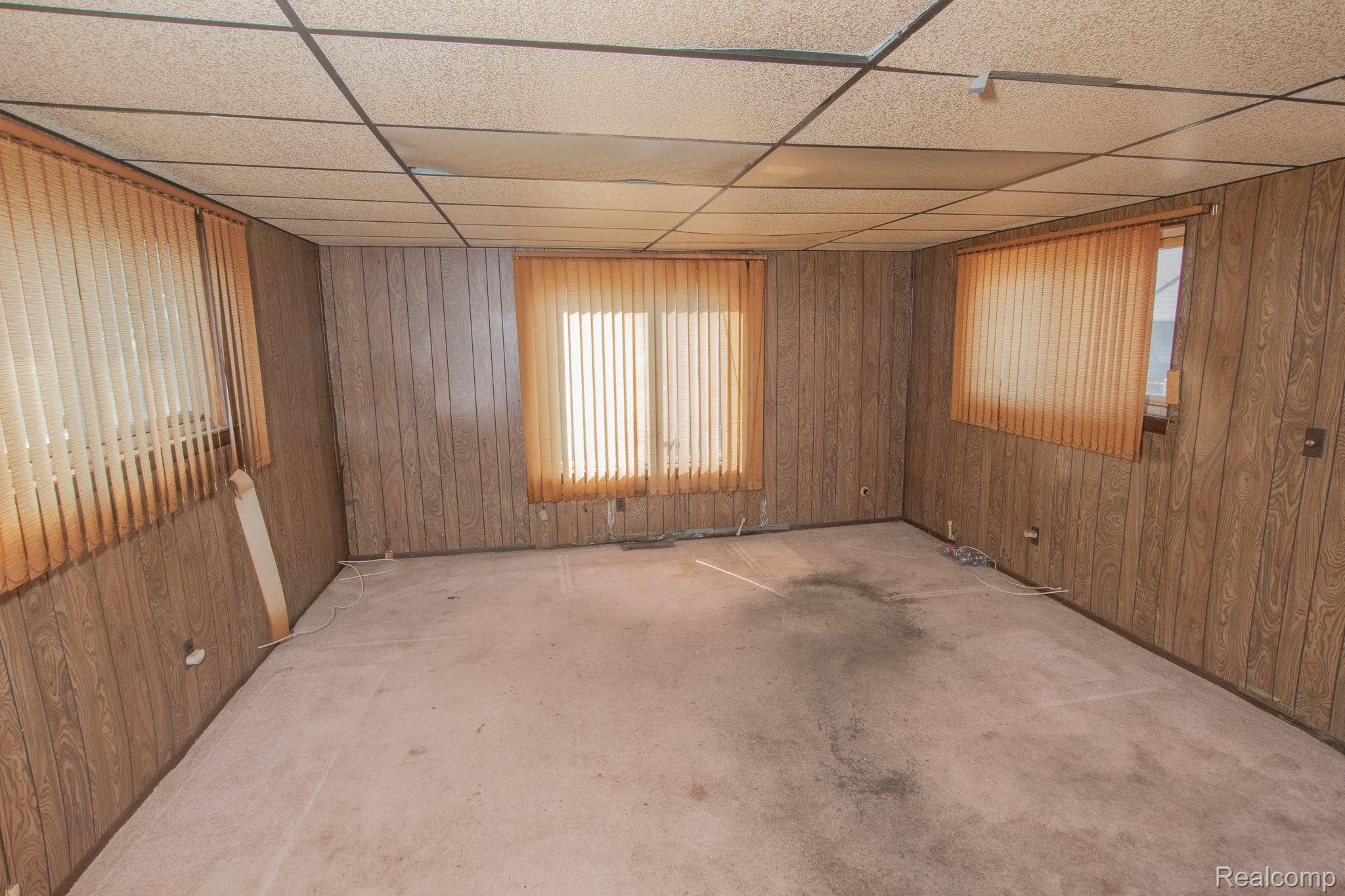 11401 GRANDVILLE Avenue