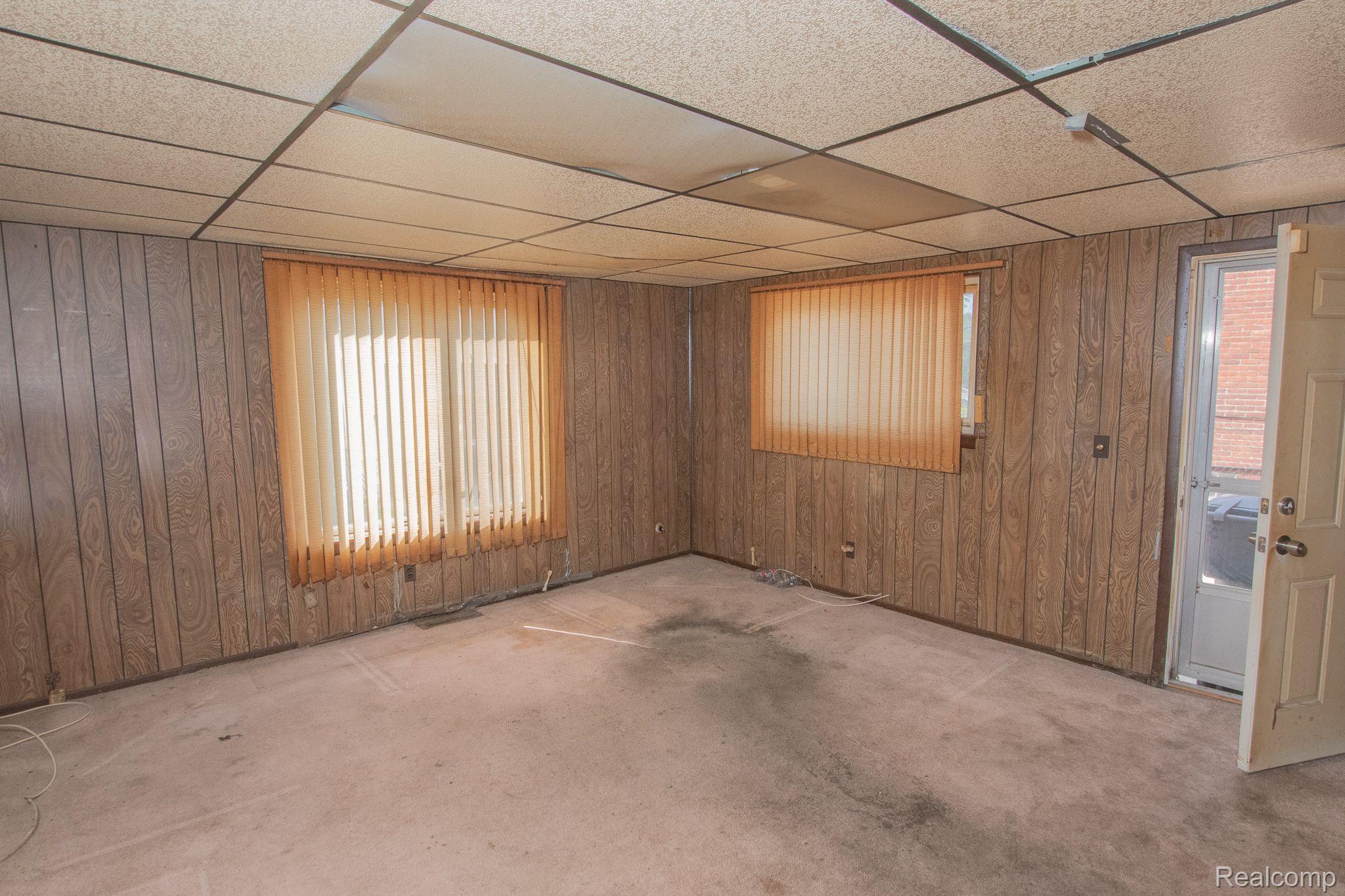 11401 GRANDVILLE Avenue