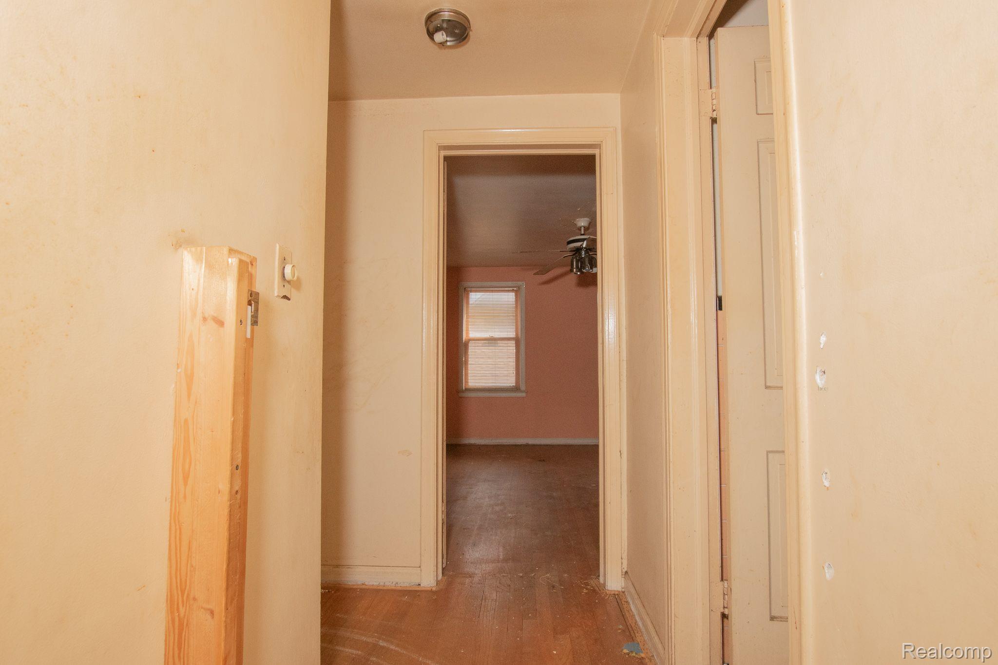 11401 GRANDVILLE Avenue