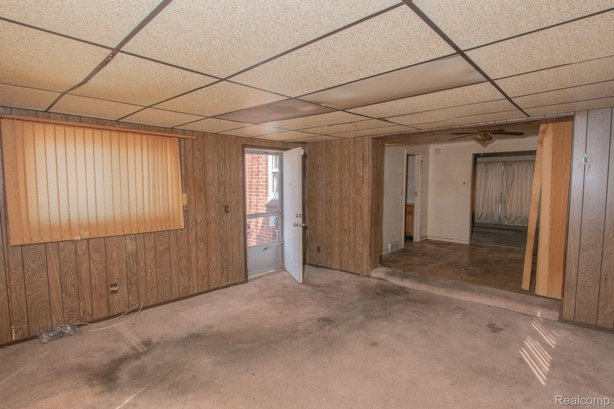 11401 GRANDVILLE Avenue