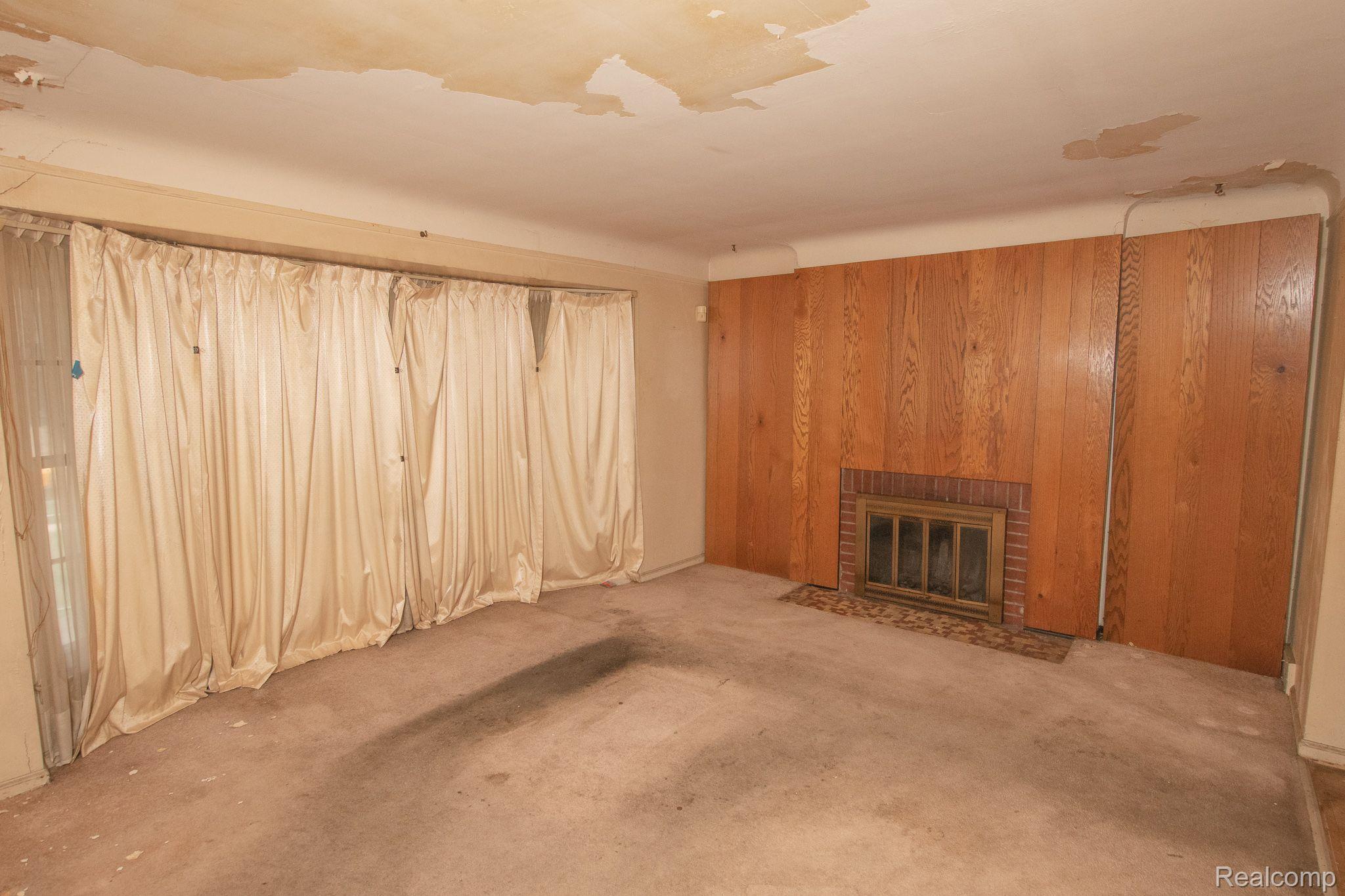 11401 GRANDVILLE Avenue