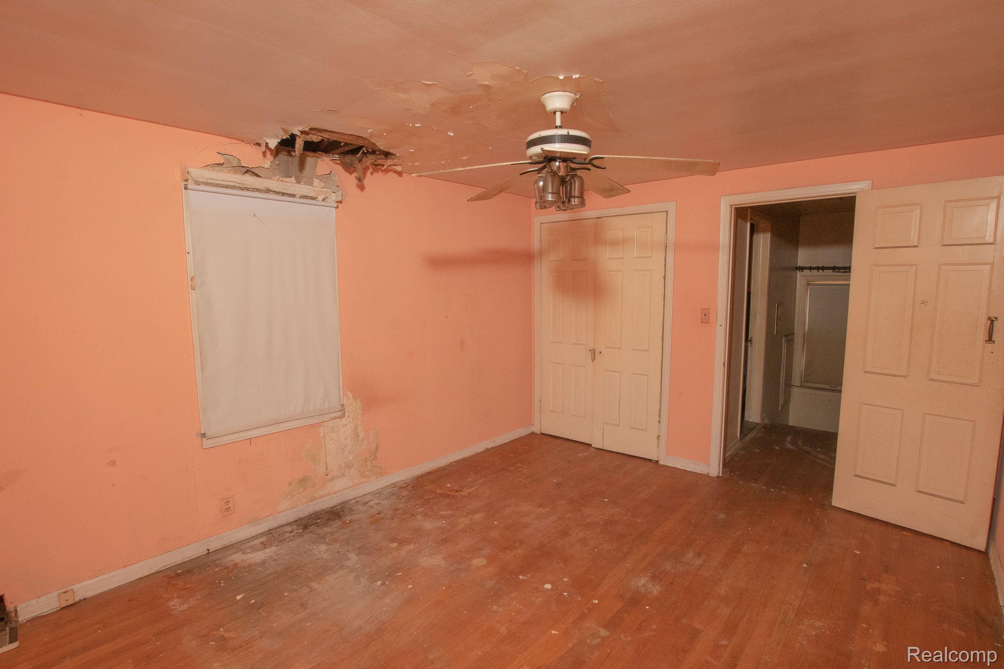 11401 GRANDVILLE Avenue