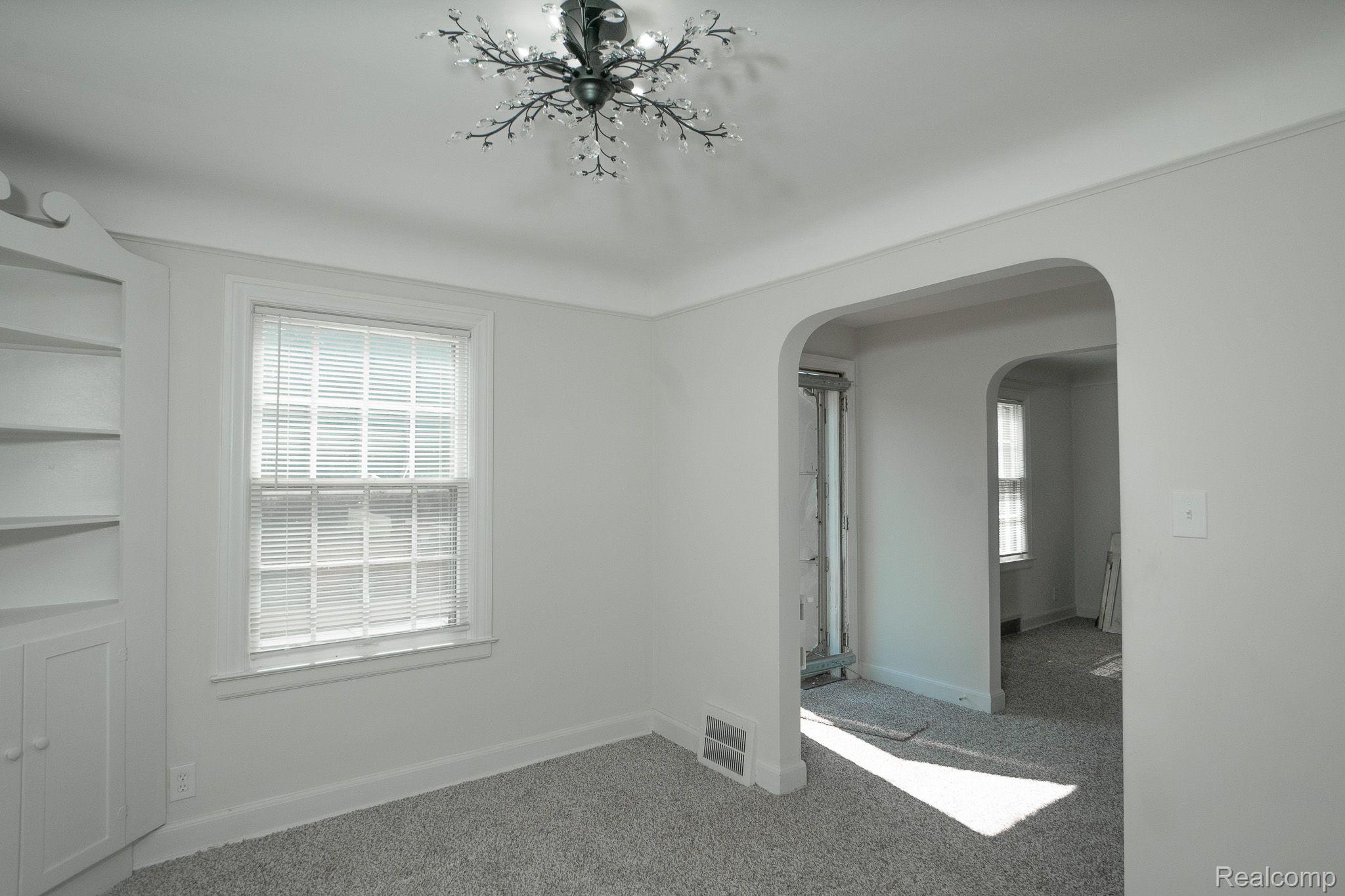 5290 DEVONSHIRE Road