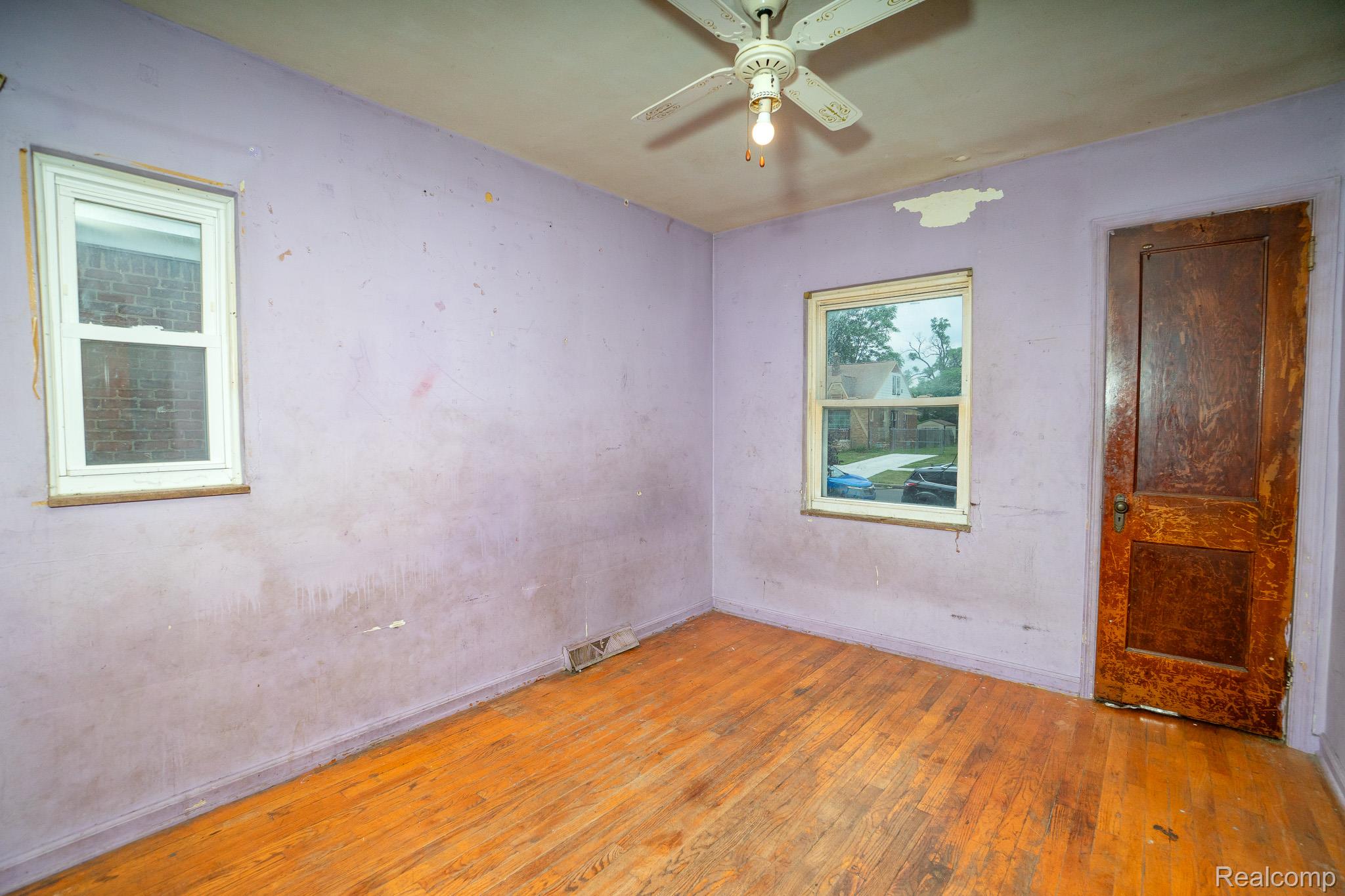 16226 MARK TWAIN Street