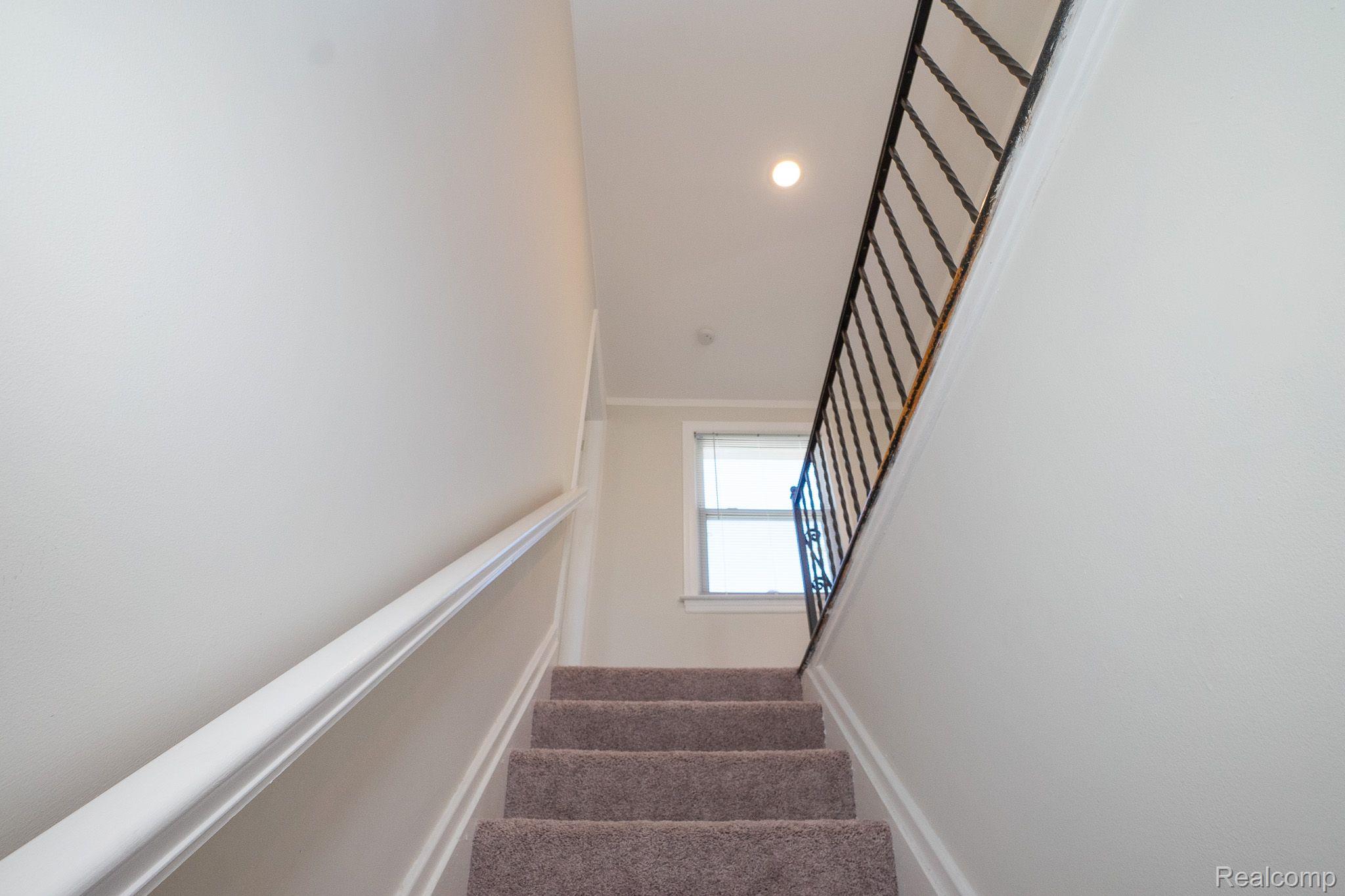 16615 FAIRMOUNT Drive