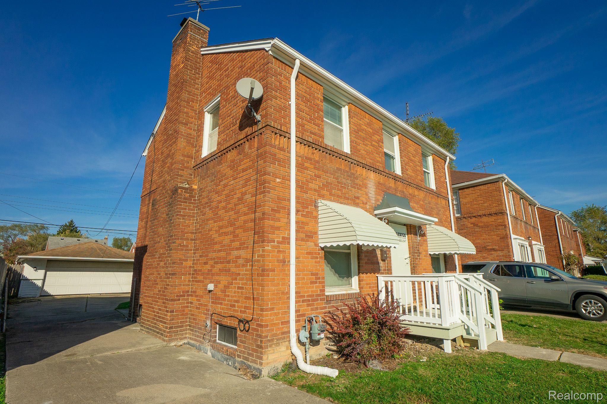 16615 FAIRMOUNT Drive