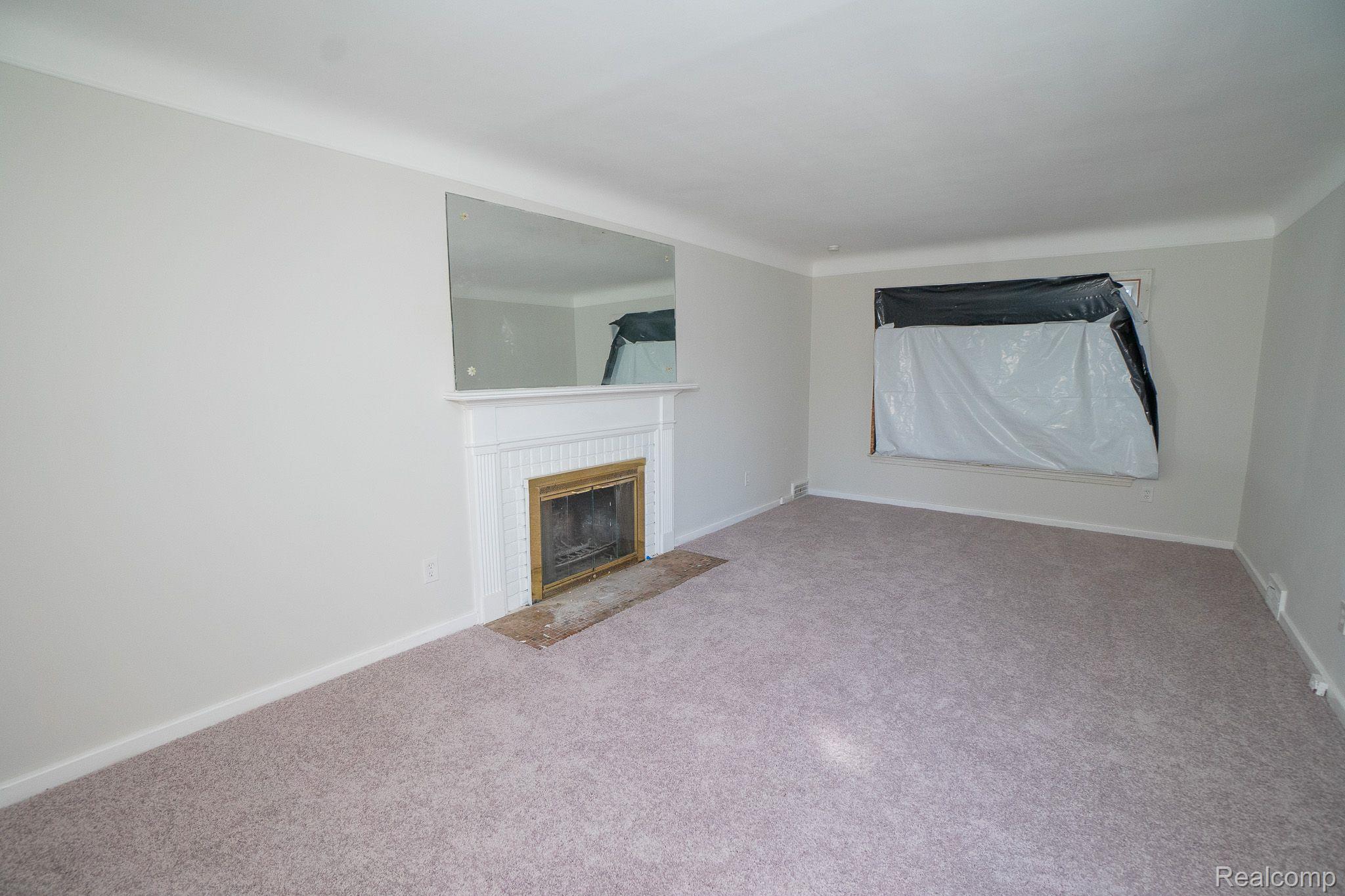 16615 FAIRMOUNT Drive