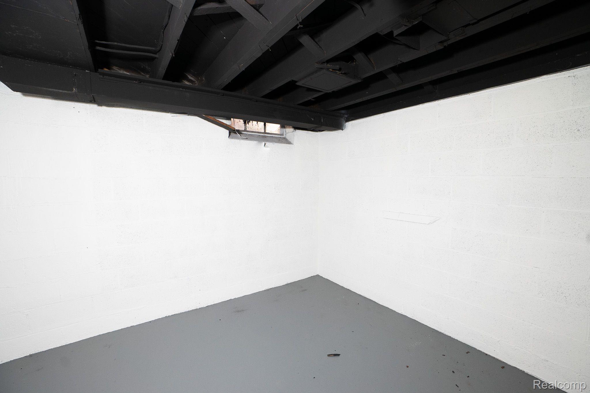 16615 FAIRMOUNT Drive