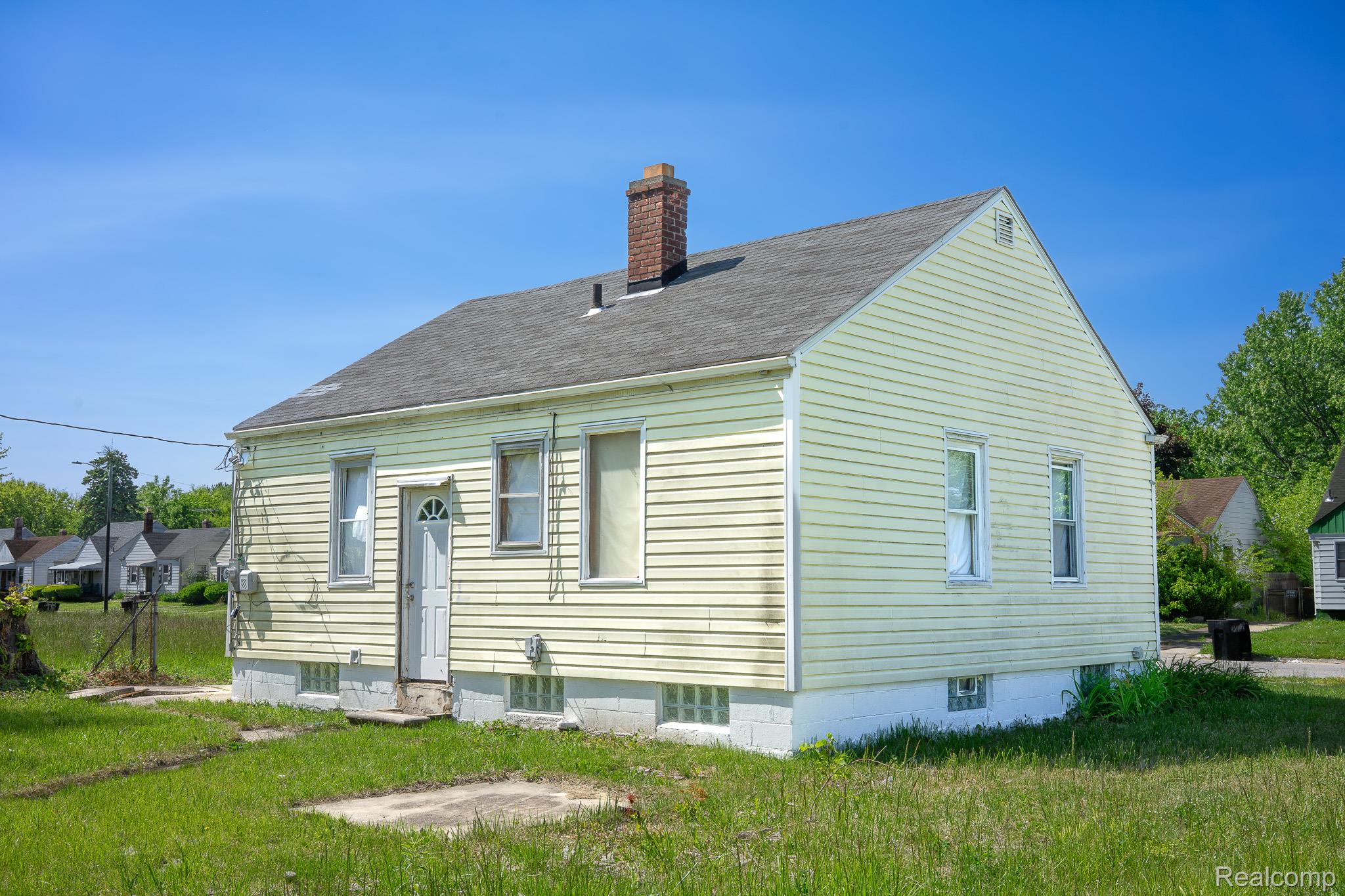 16100 LIBERAL Street