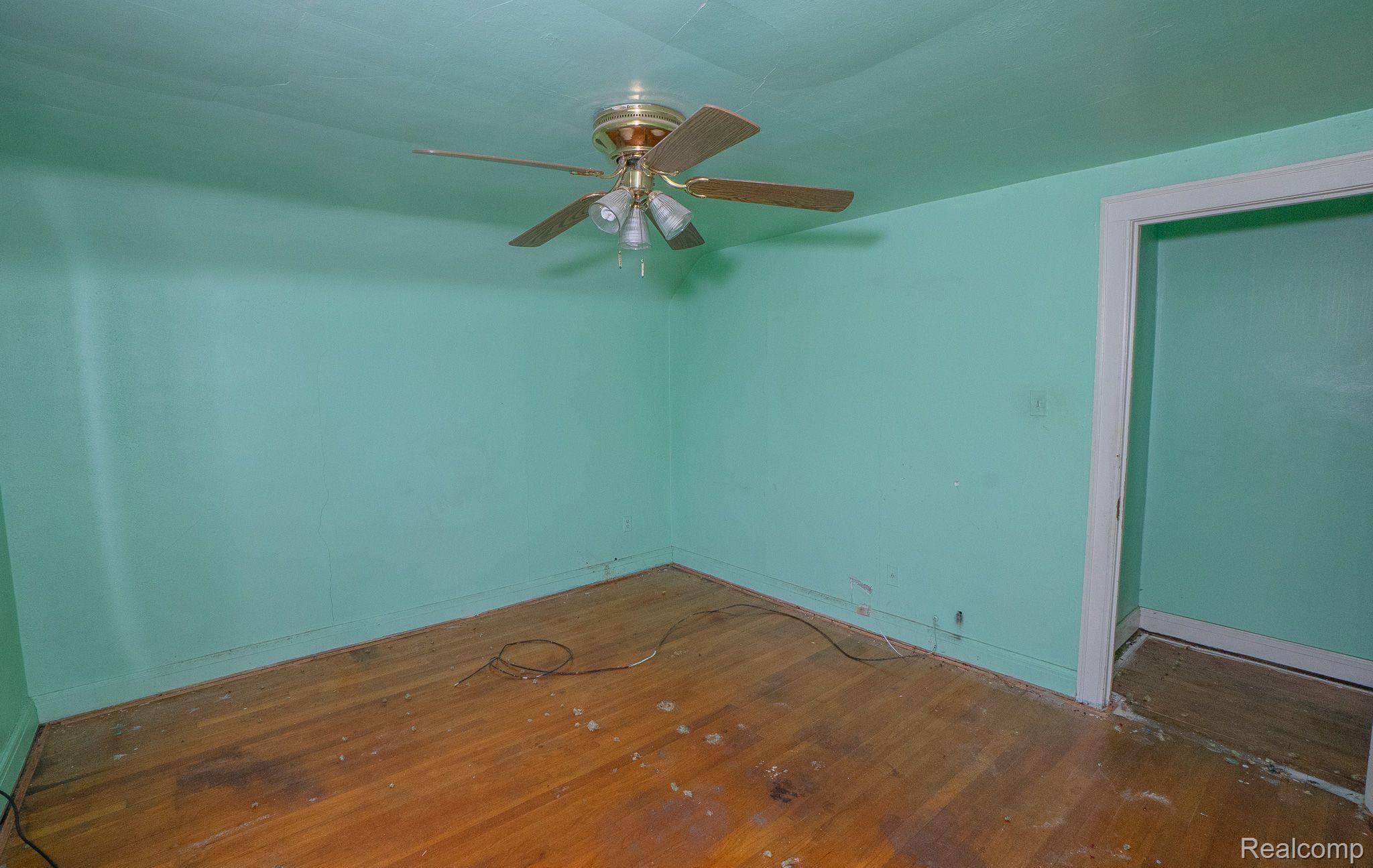 14941 FREELAND Street