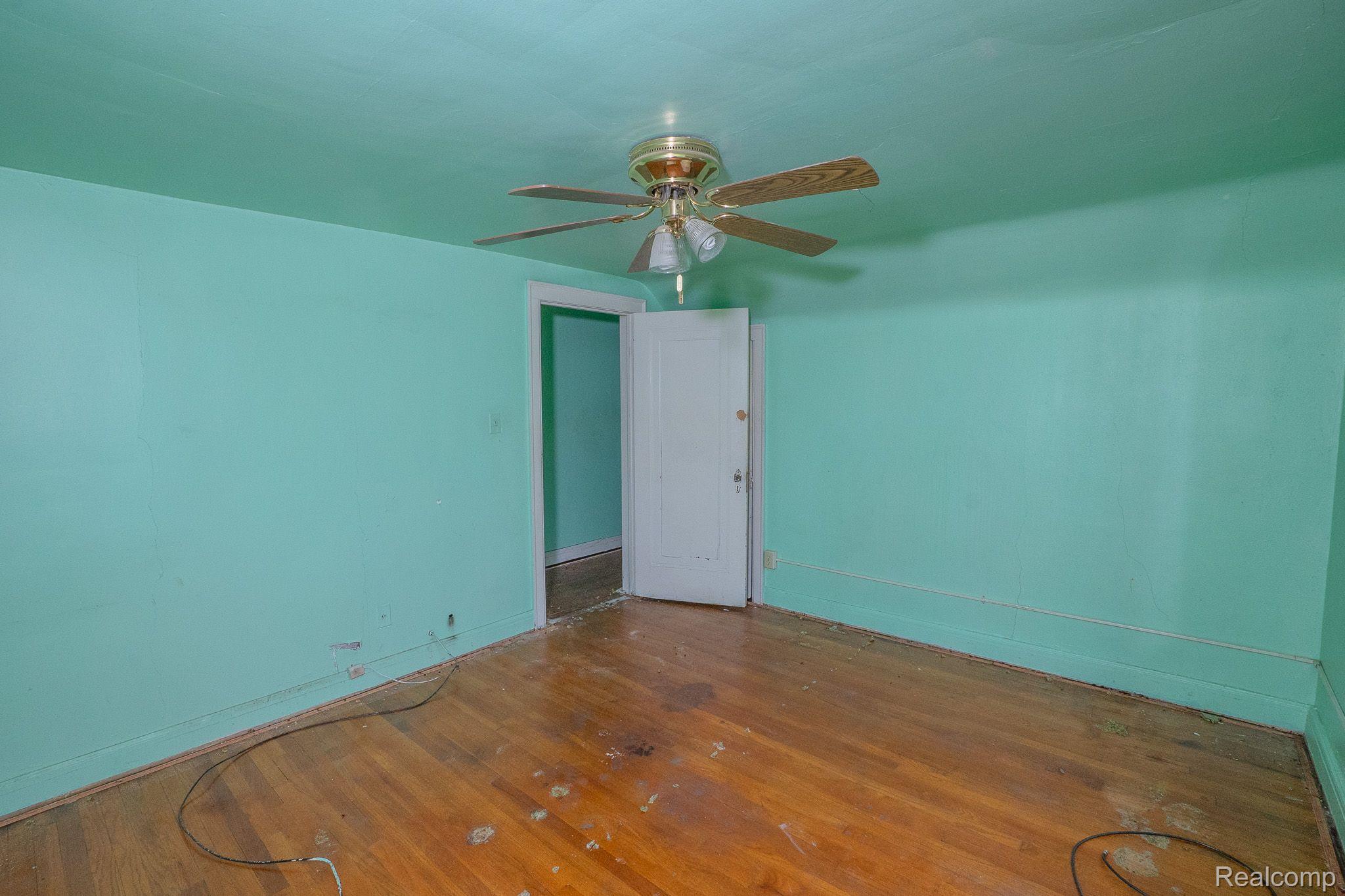 14941 FREELAND Street