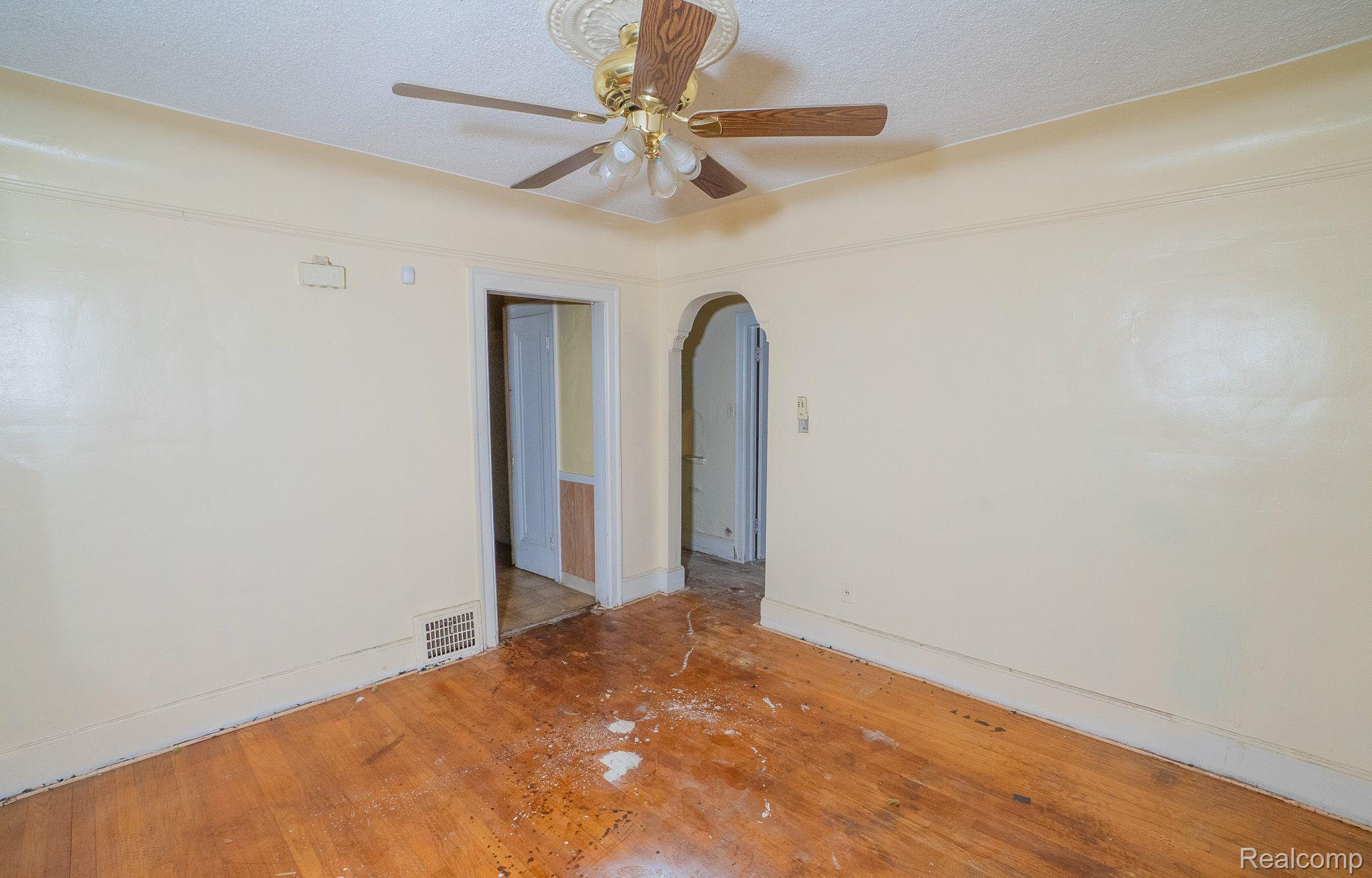 14941 FREELAND Street