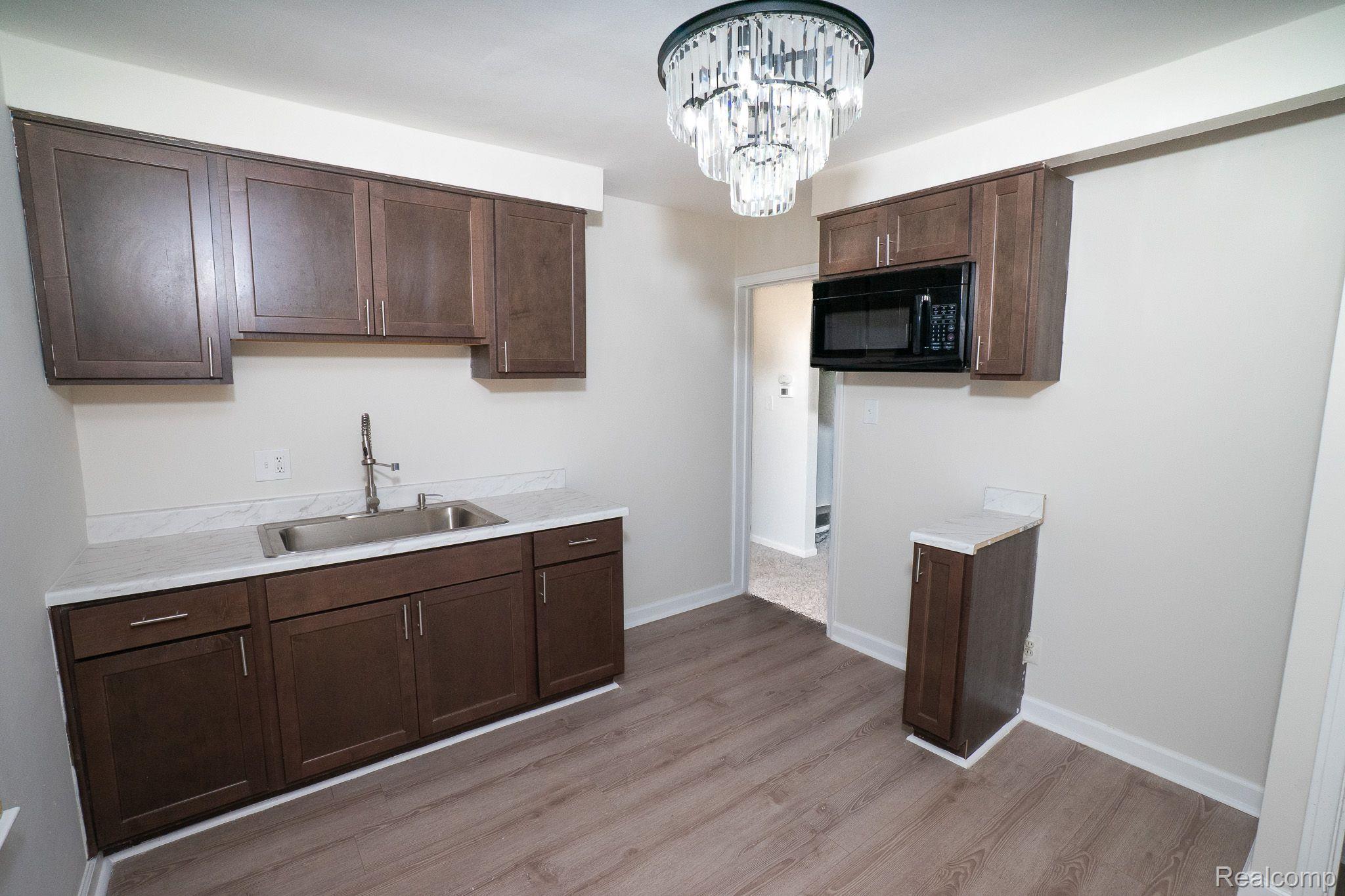 16468 COLLINGHAM Drive